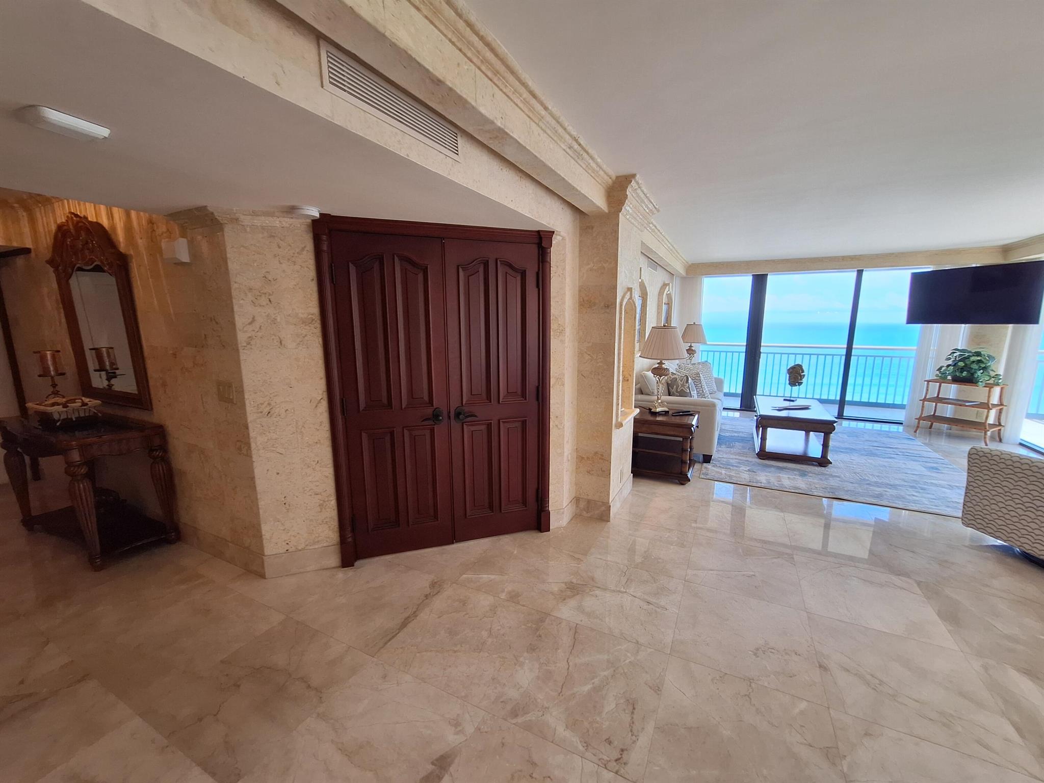 OCEANTREE CONDO - Residential Lease