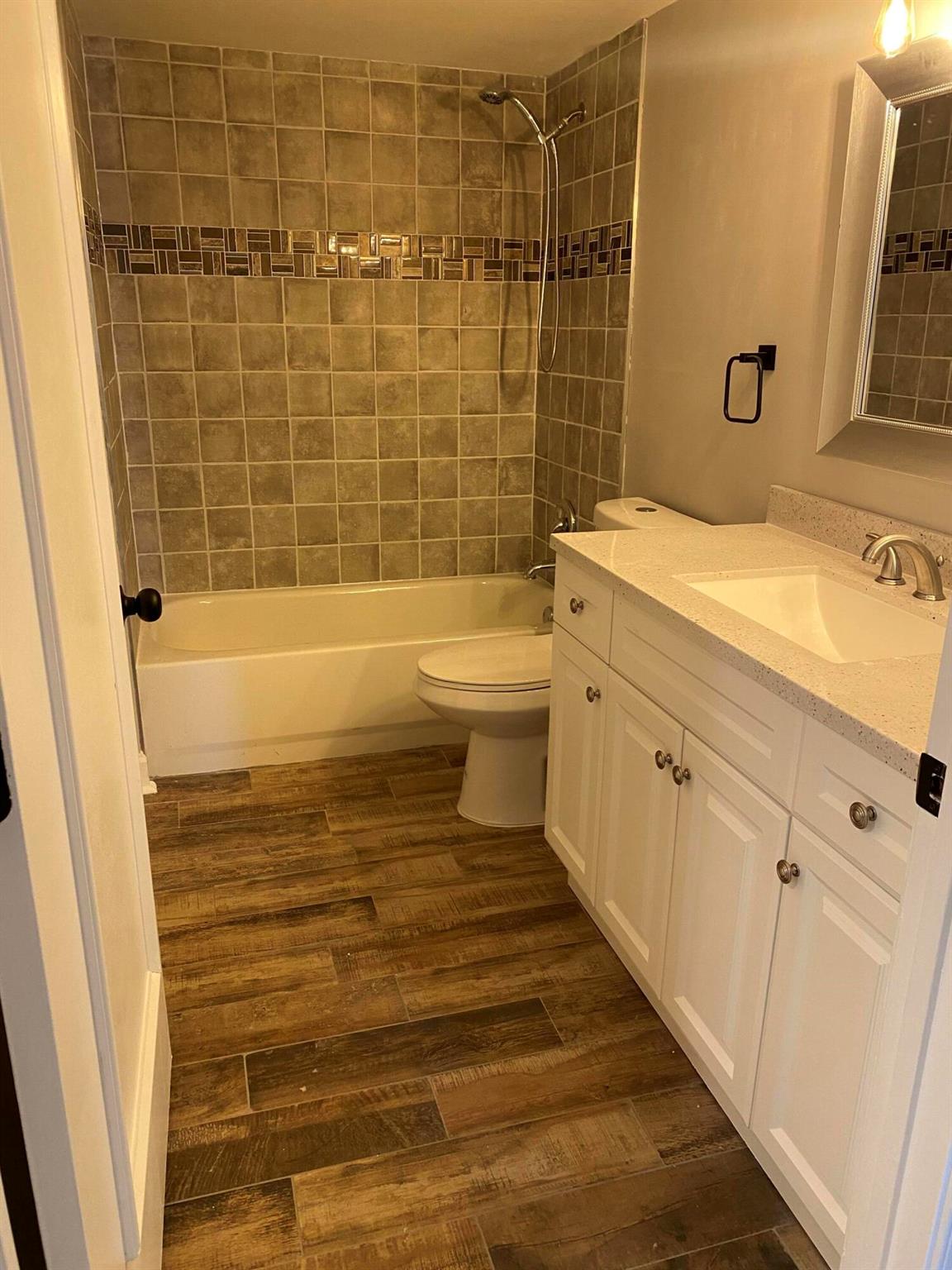 REGAL SHORES CONDO - Residential Lease