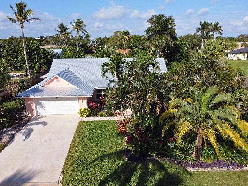 Photo of 9208 SE Gettysburg Court, Hobe Sound, FL 33455 (MLS # R11079297)