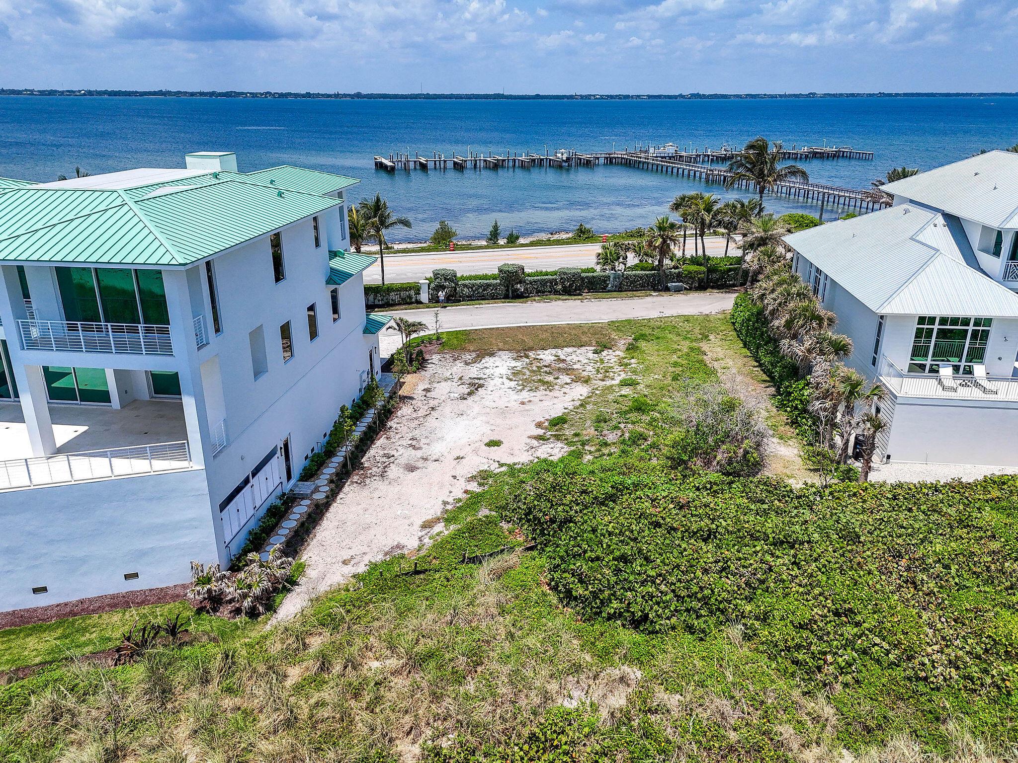 DIAMOND SANDS - Land