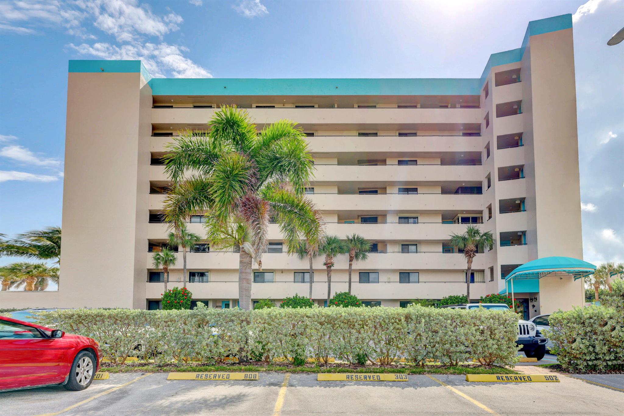 AVALON BEACH CLUB, A COND - Residential