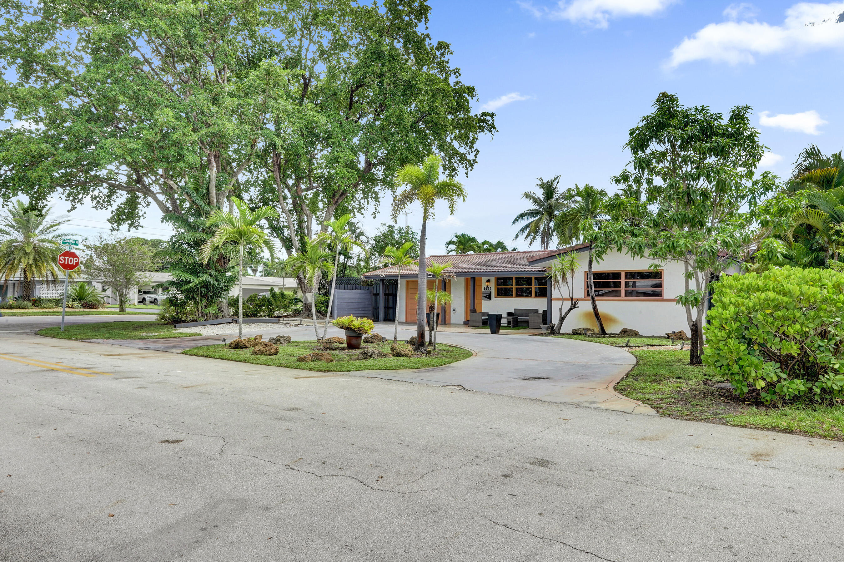 CORAL HEIGHTS SEC ONE - Residential