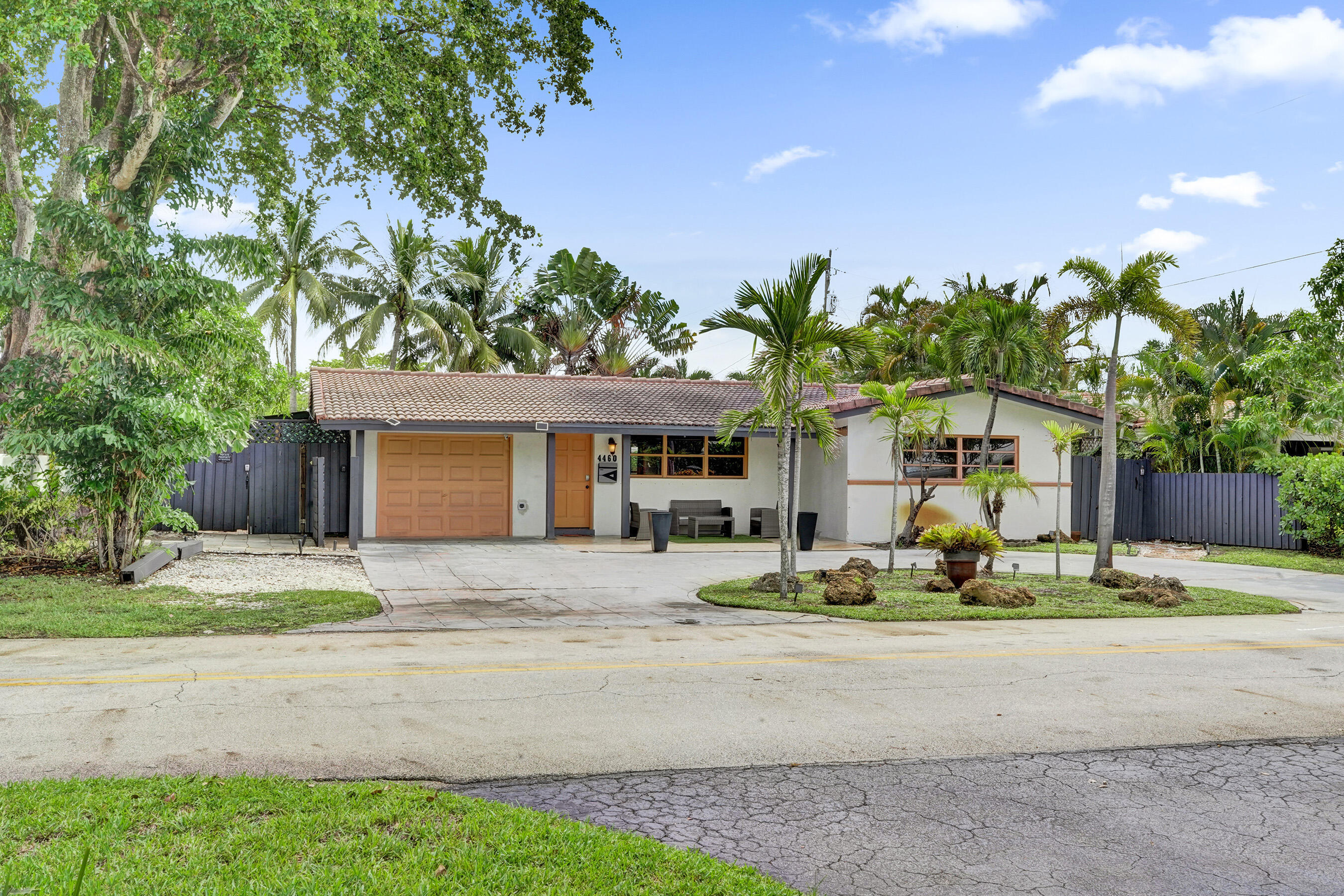 CORAL HEIGHTS SEC ONE - Residential