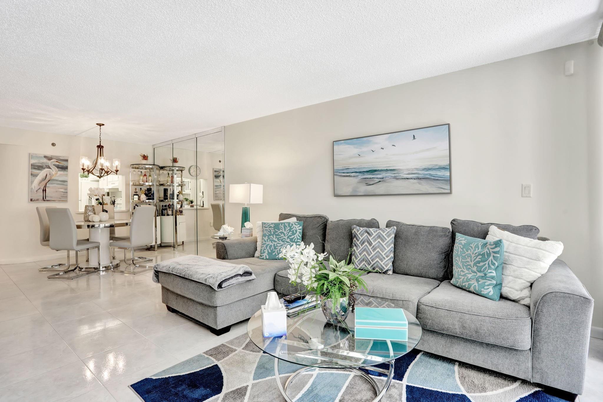 3910 Inverrary Blvd 207B