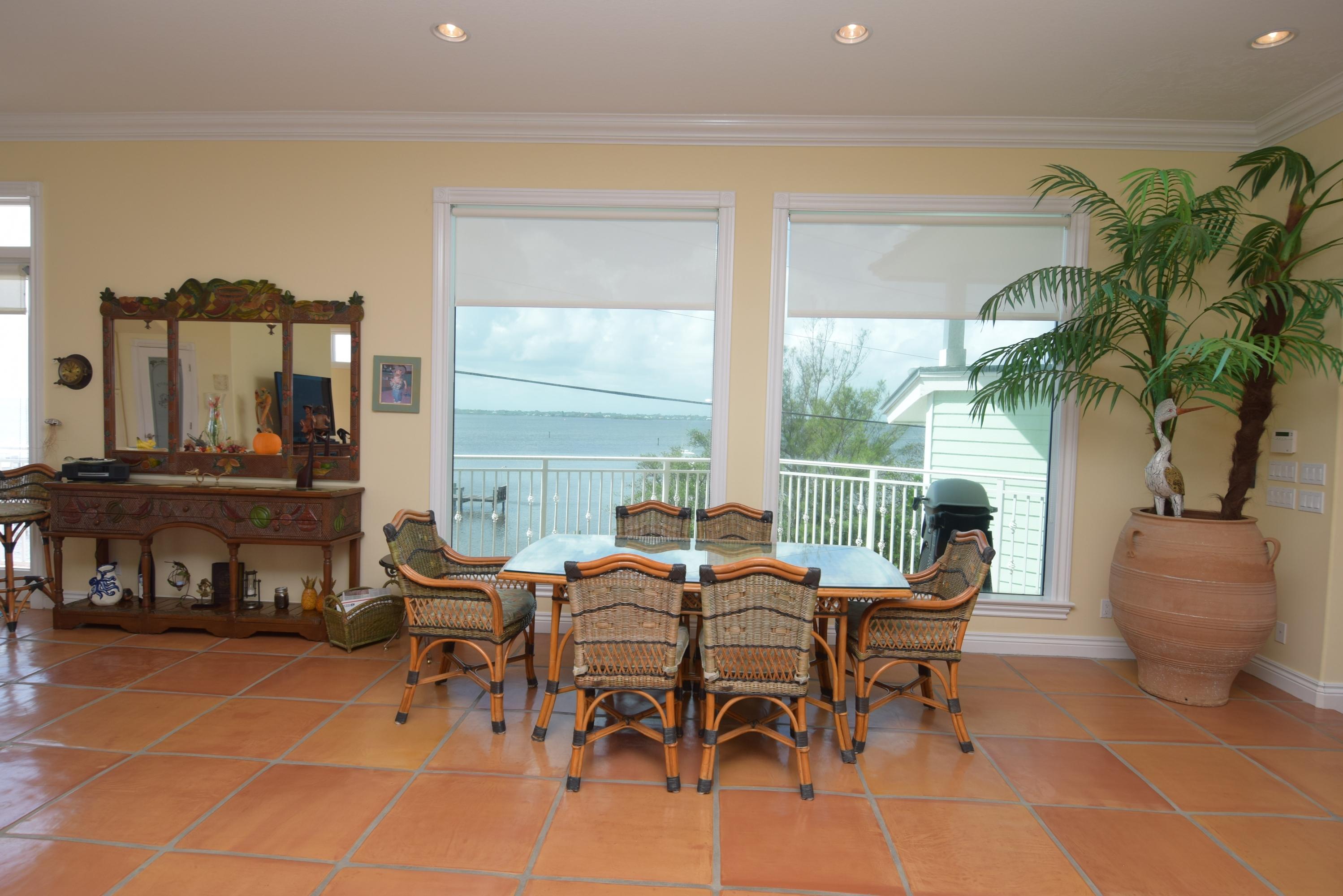 YACHT CLUB BEACH - Residential