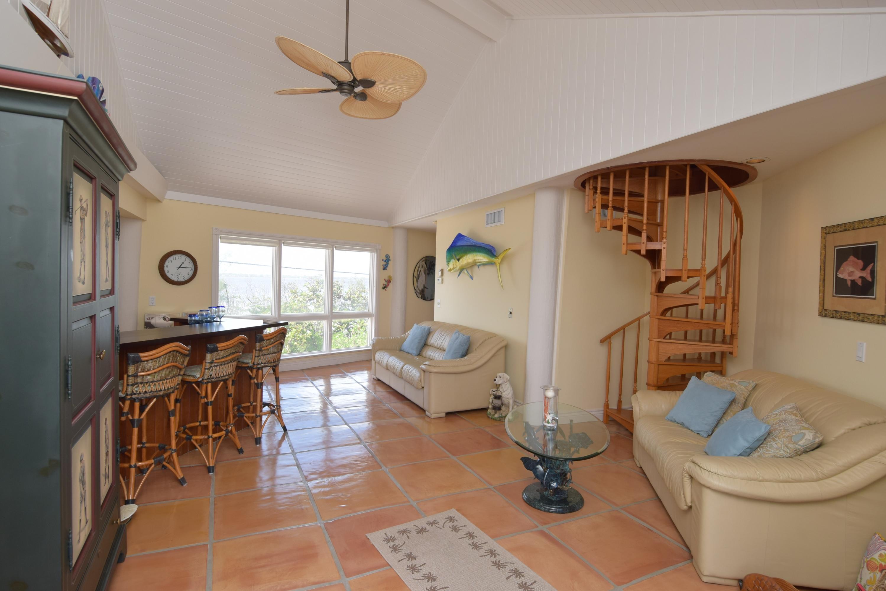 YACHT CLUB BEACH - Residential