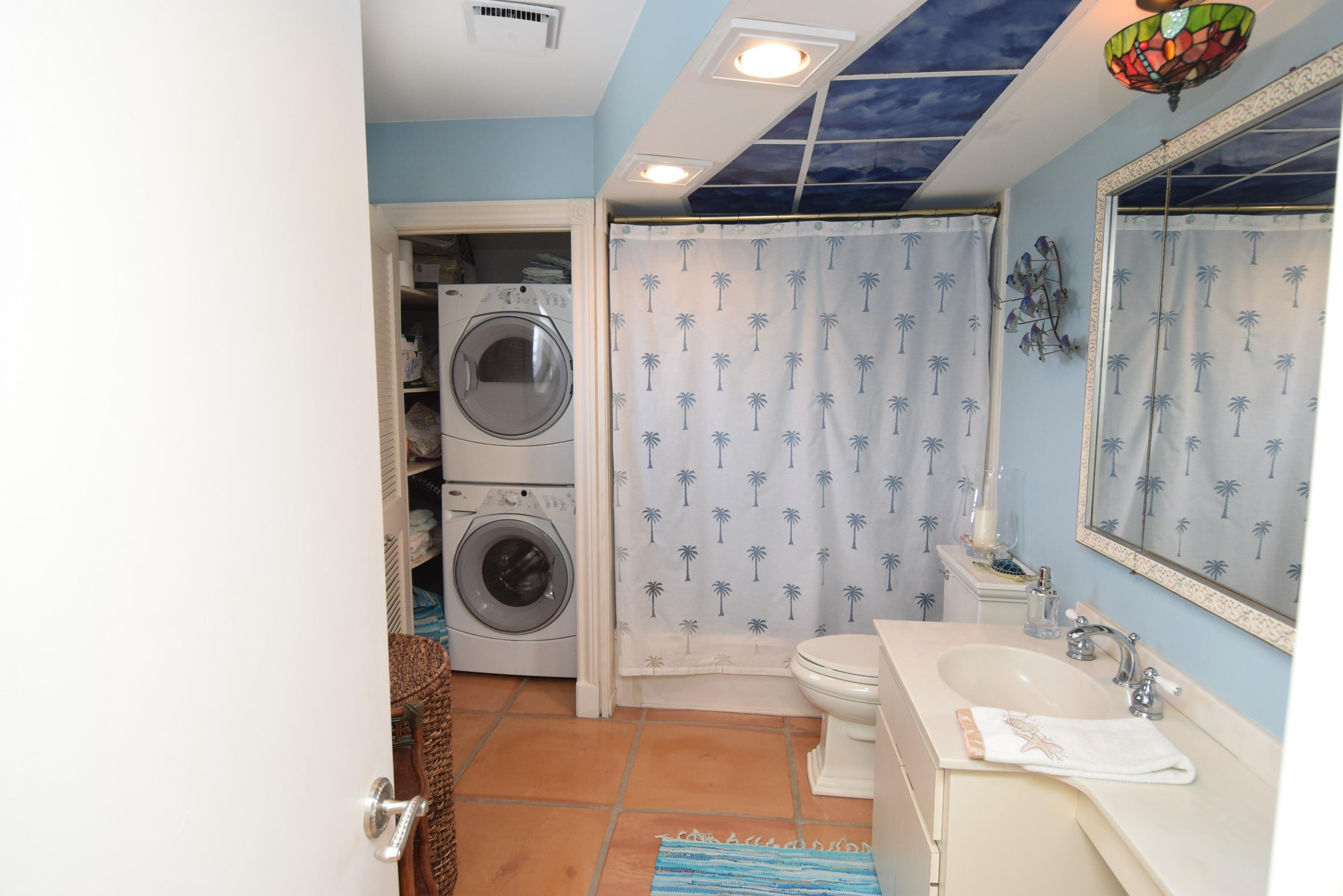 YACHT CLUB BEACH - Residential