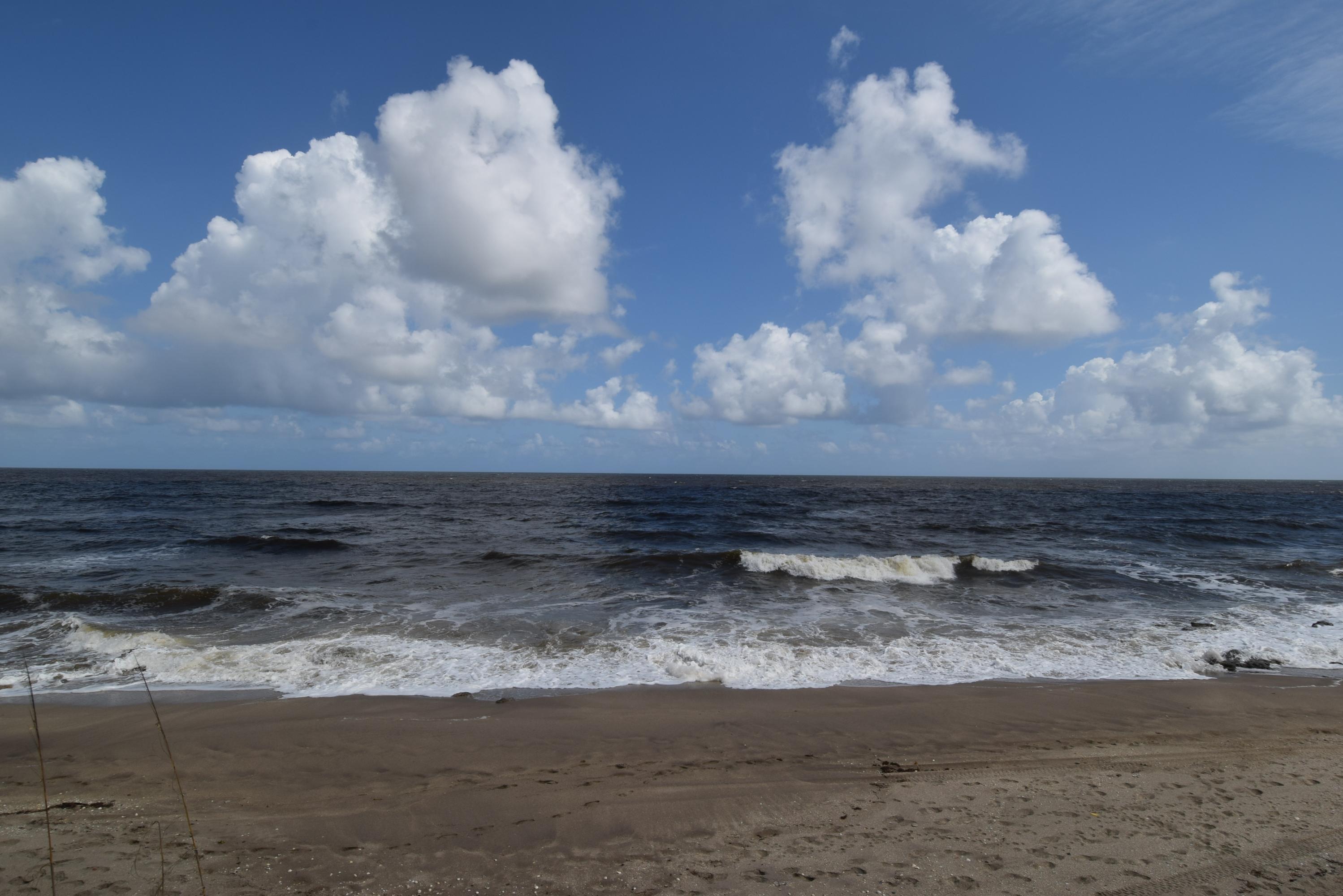 YACHT CLUB BEACH - Residential