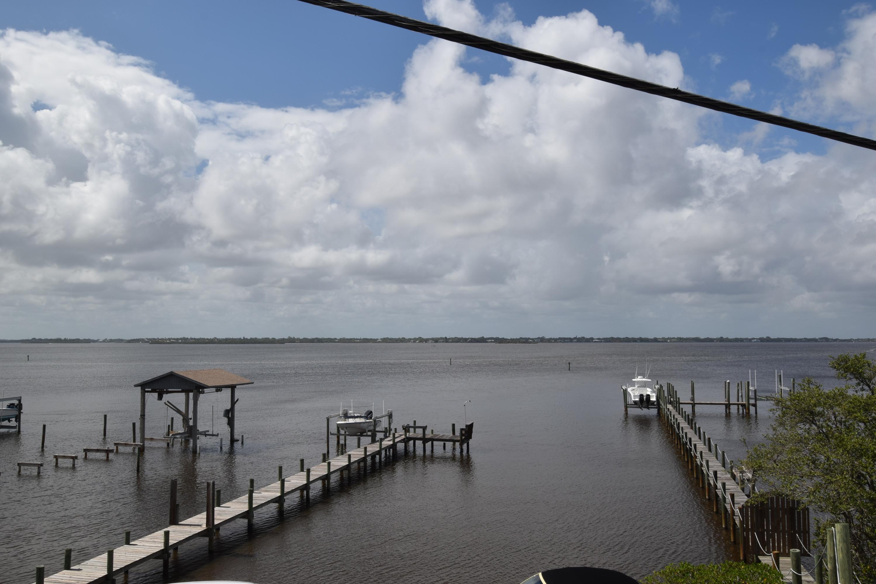 YACHT CLUB BEACH - Residential