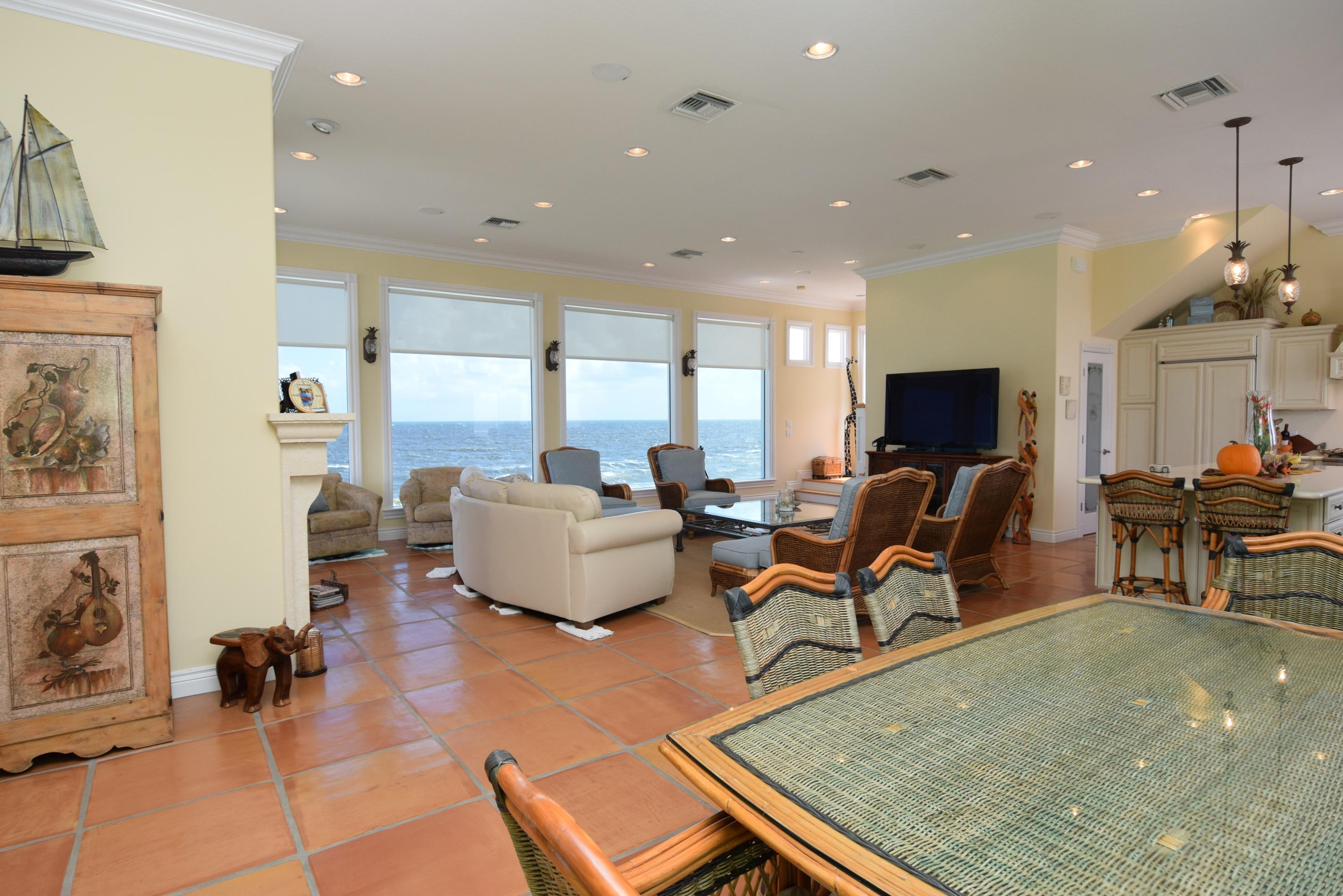 YACHT CLUB BEACH - Residential