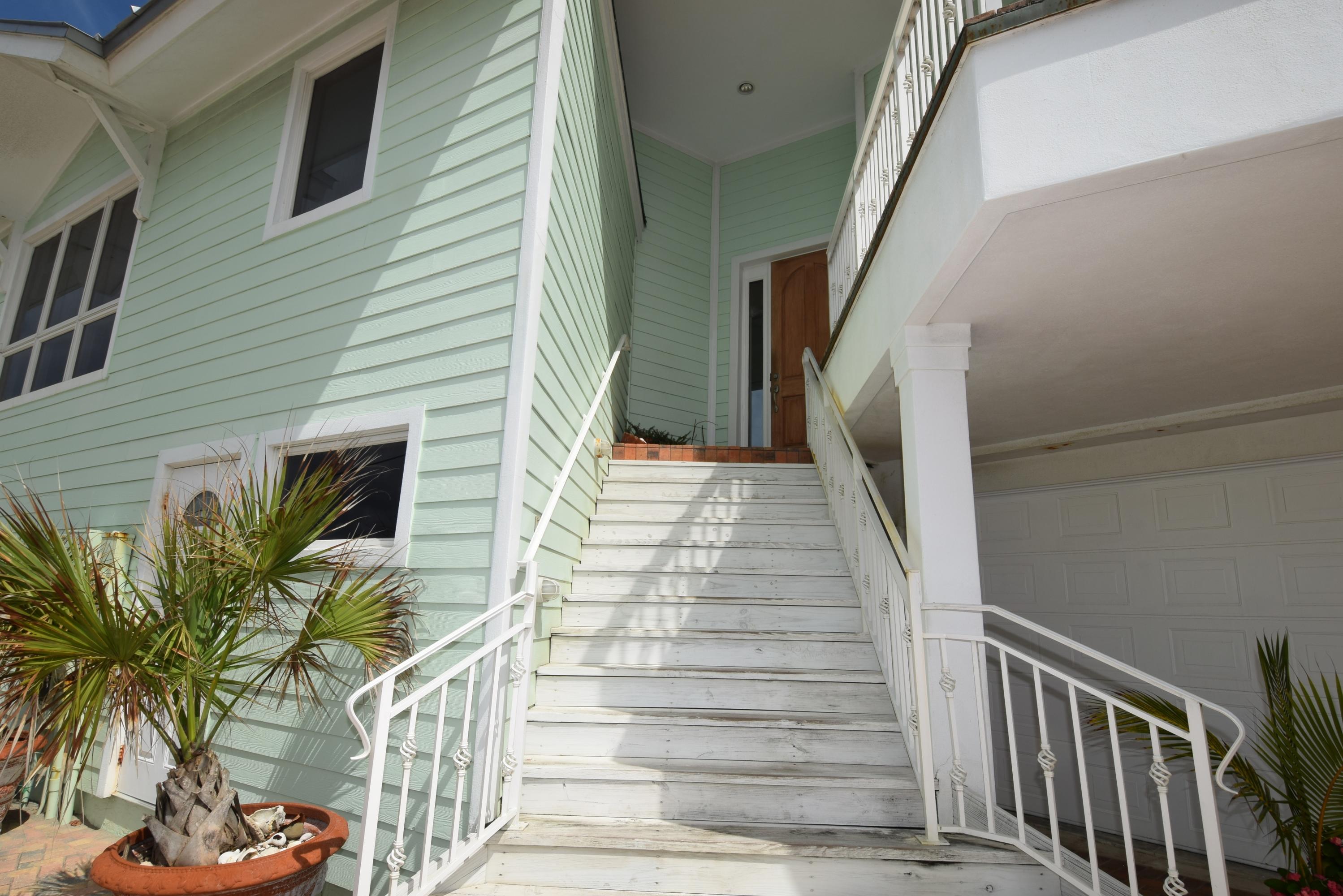 YACHT CLUB BEACH - Residential