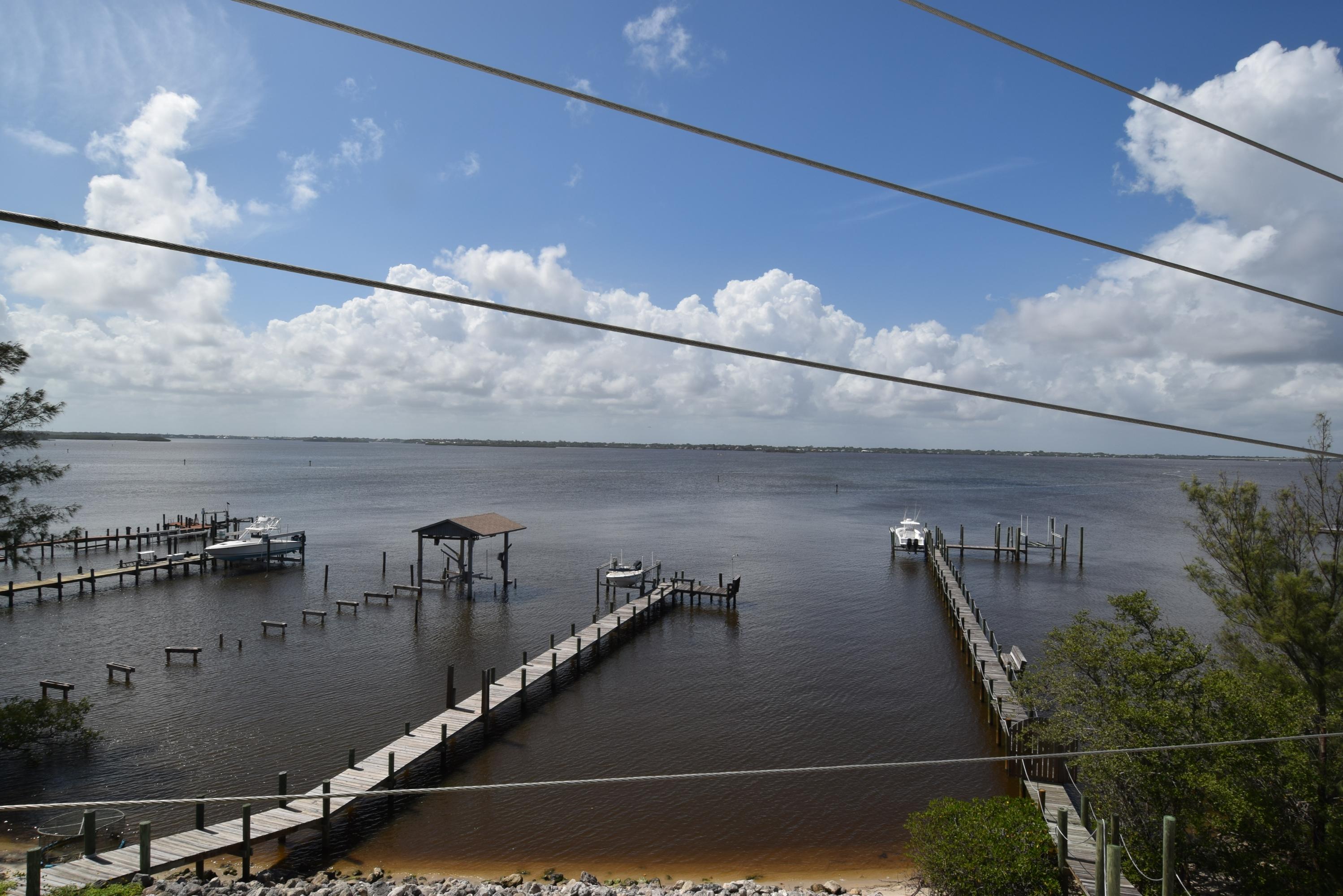 YACHT CLUB BEACH - Residential