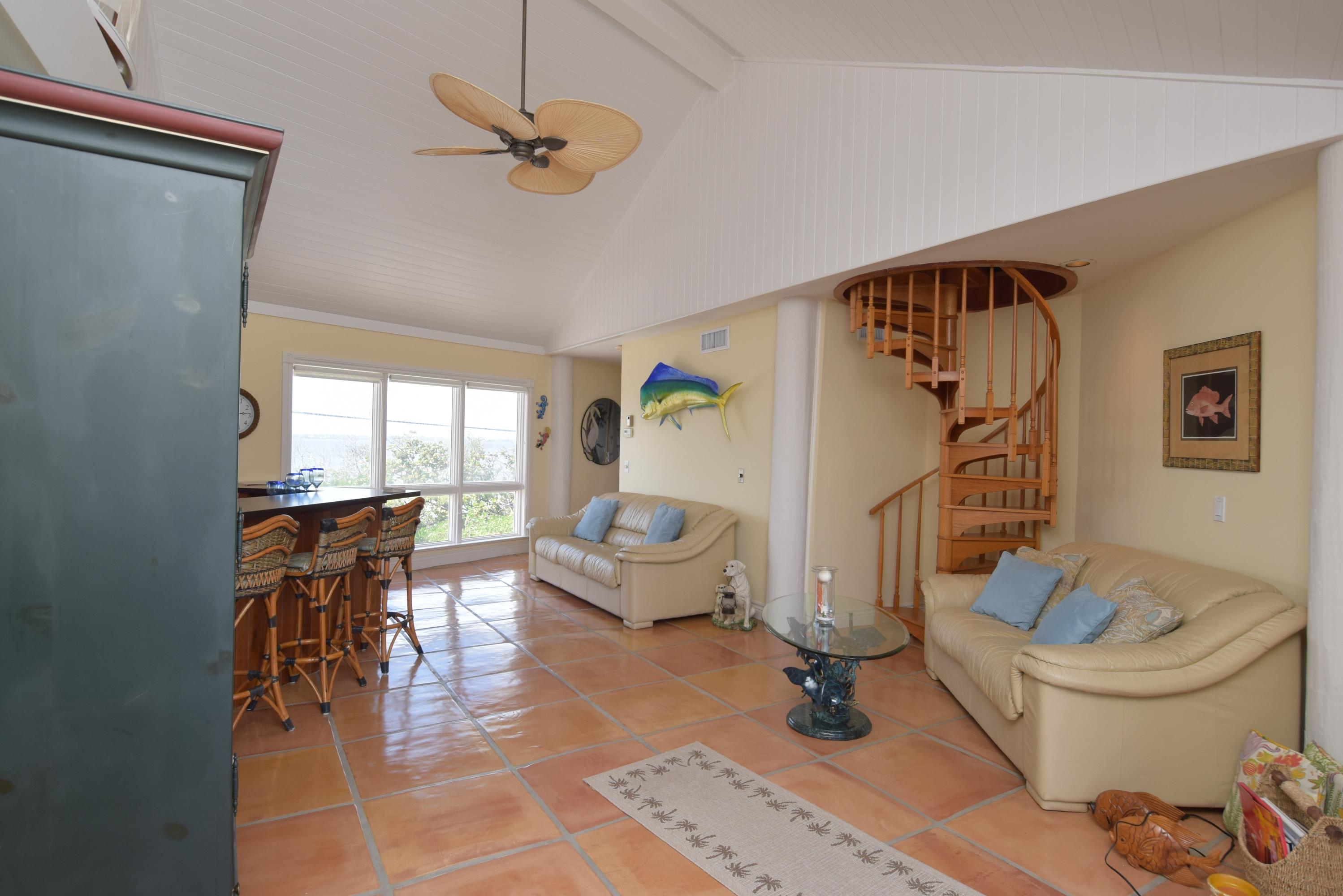 YACHT CLUB BEACH - Residential