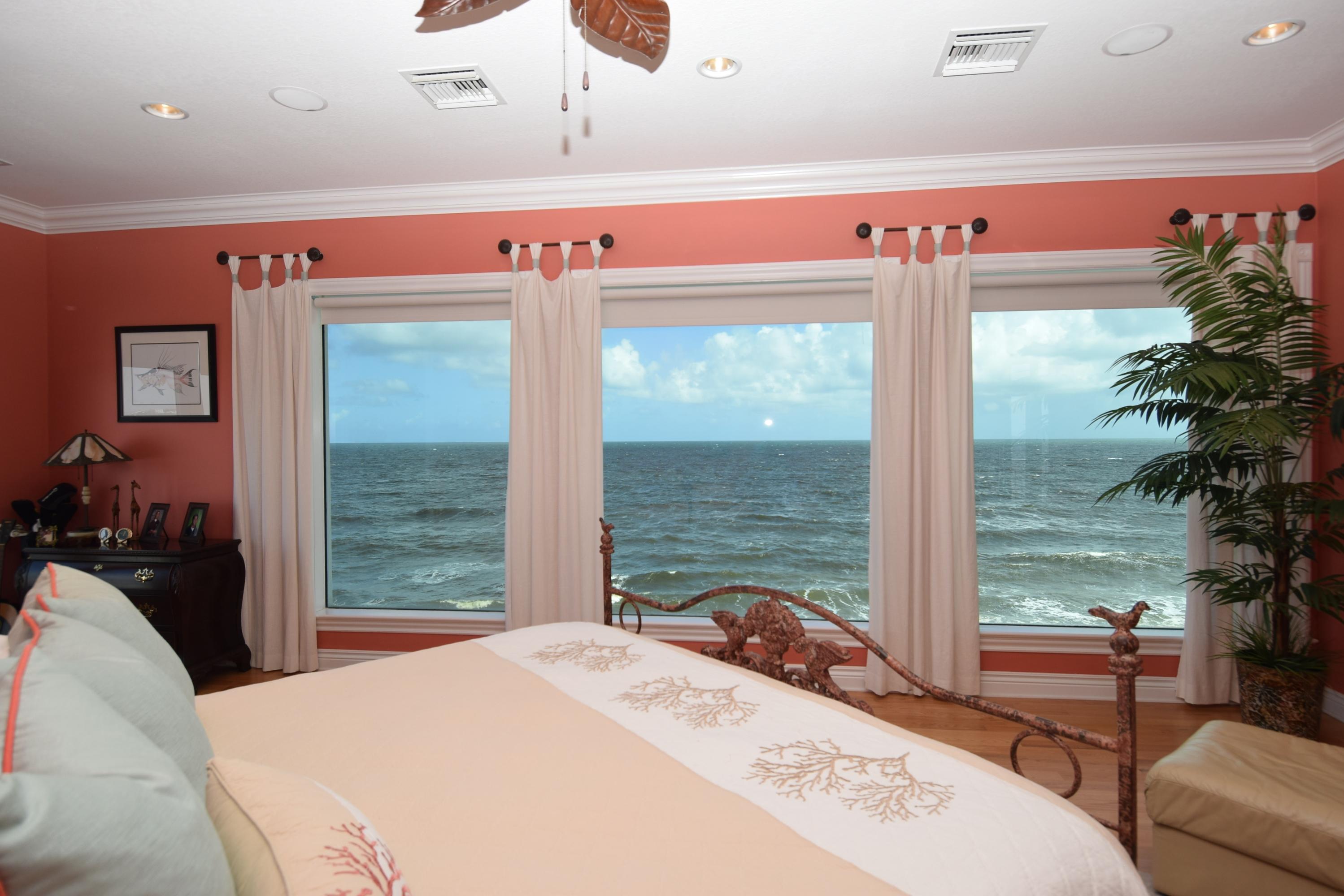 YACHT CLUB BEACH - Residential