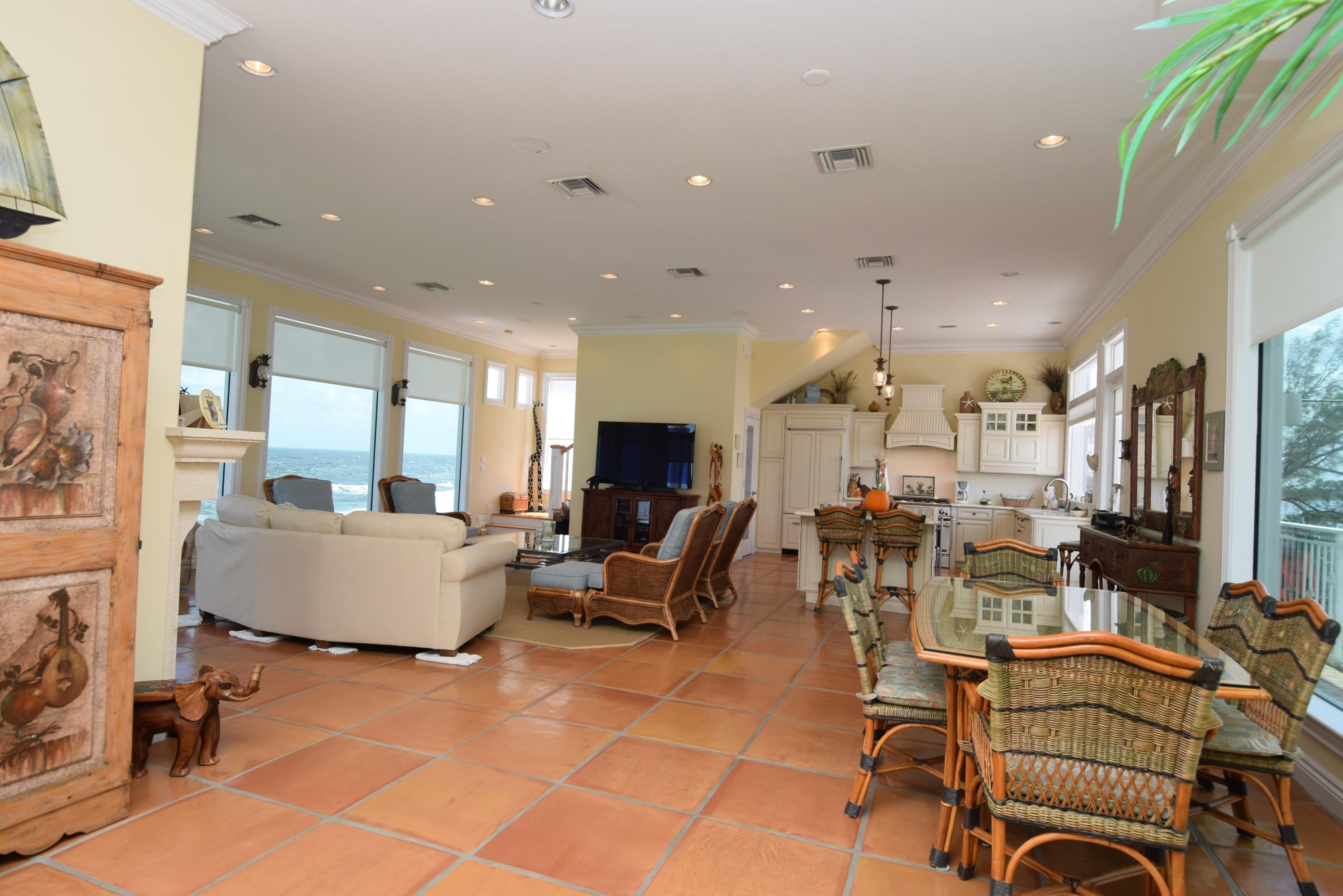 YACHT CLUB BEACH - Residential