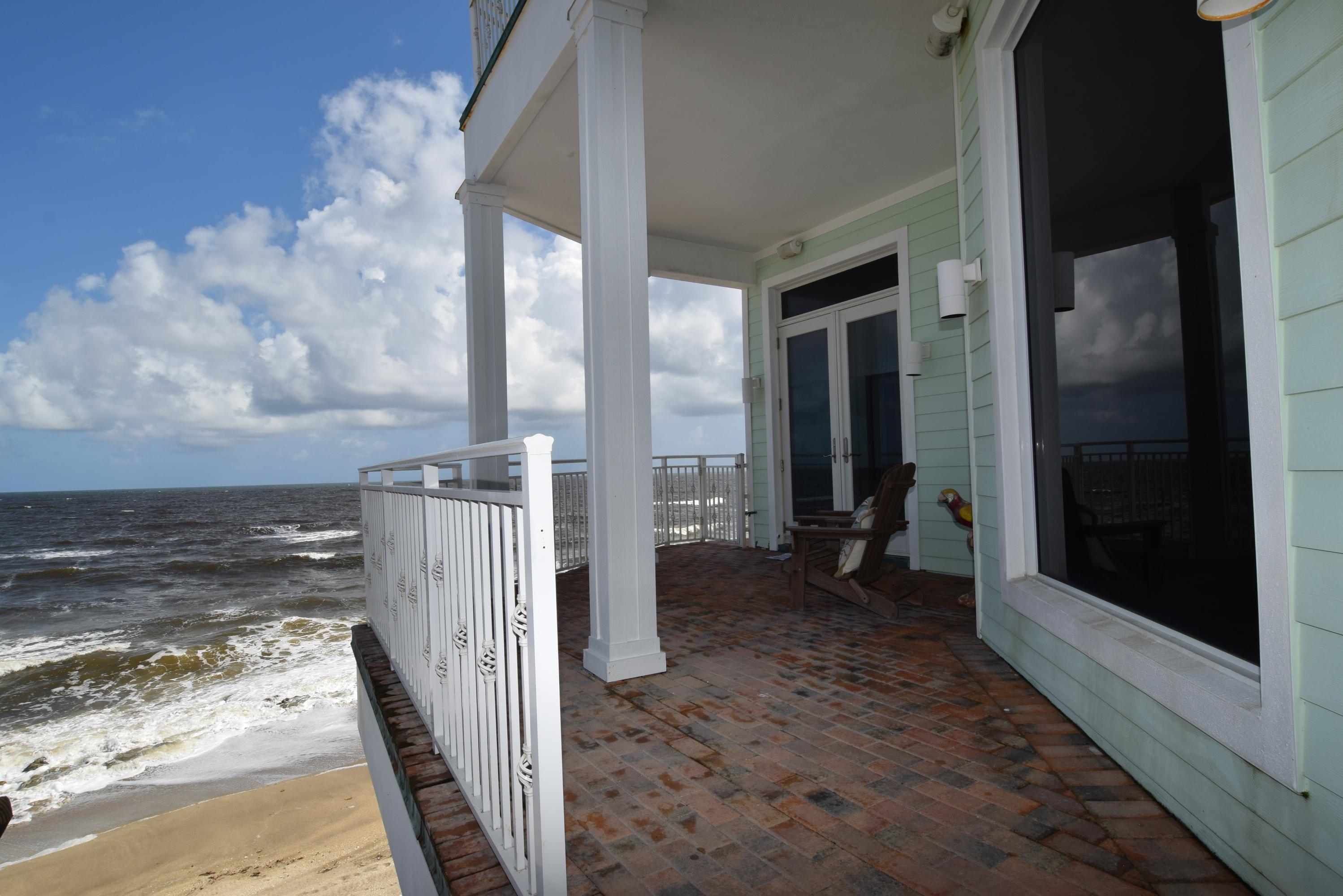 YACHT CLUB BEACH - Residential