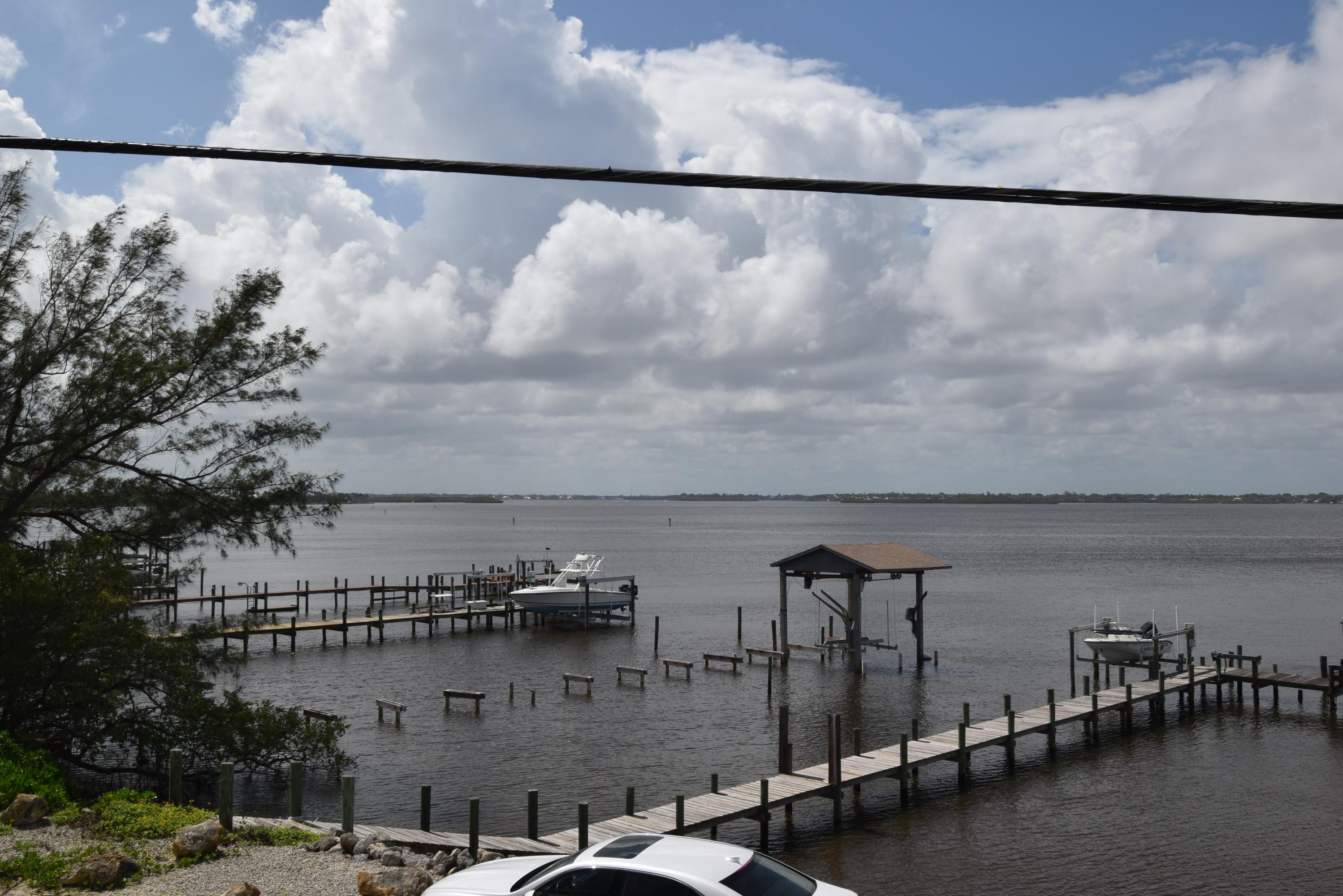 YACHT CLUB BEACH - Residential