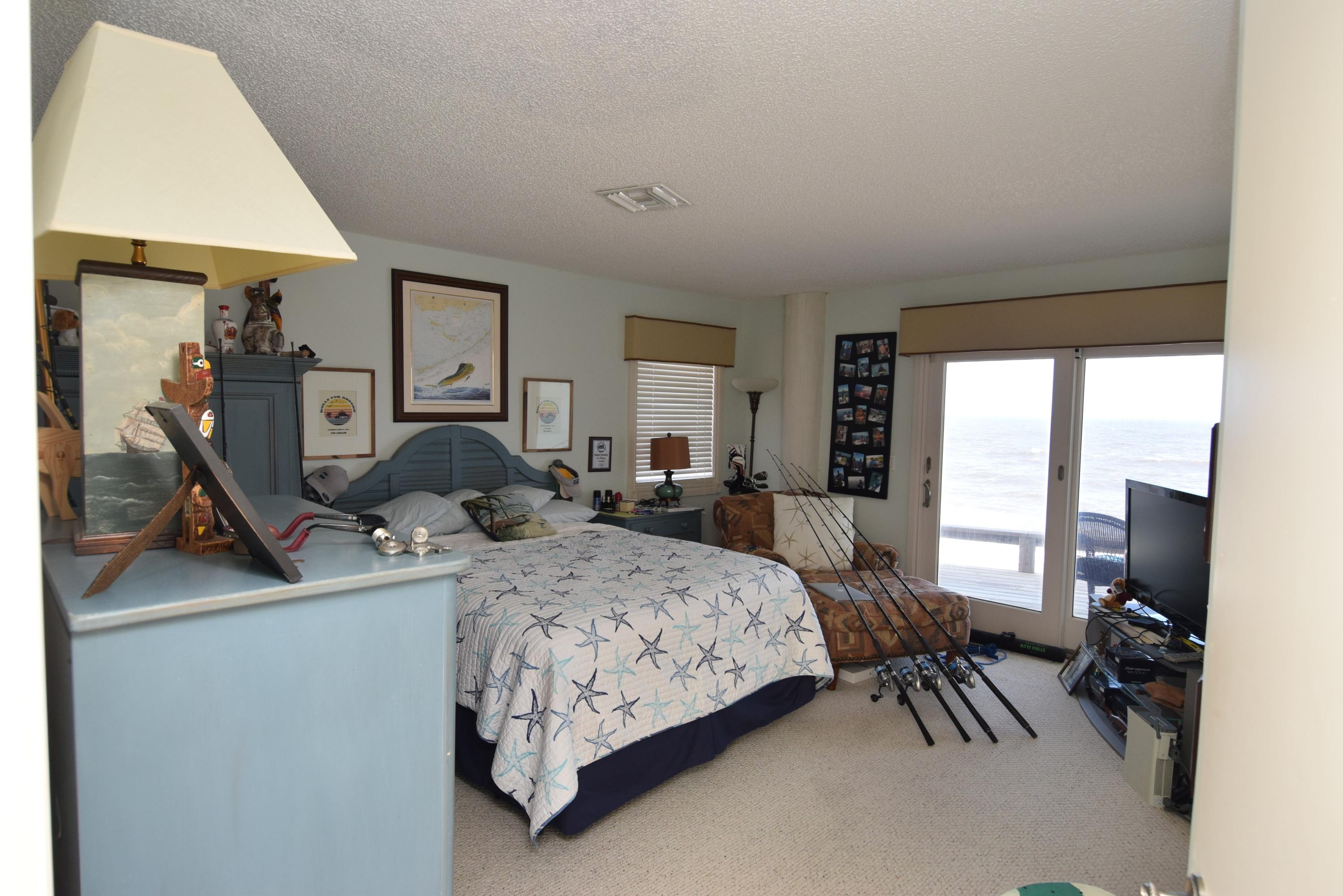 YACHT CLUB BEACH - Residential