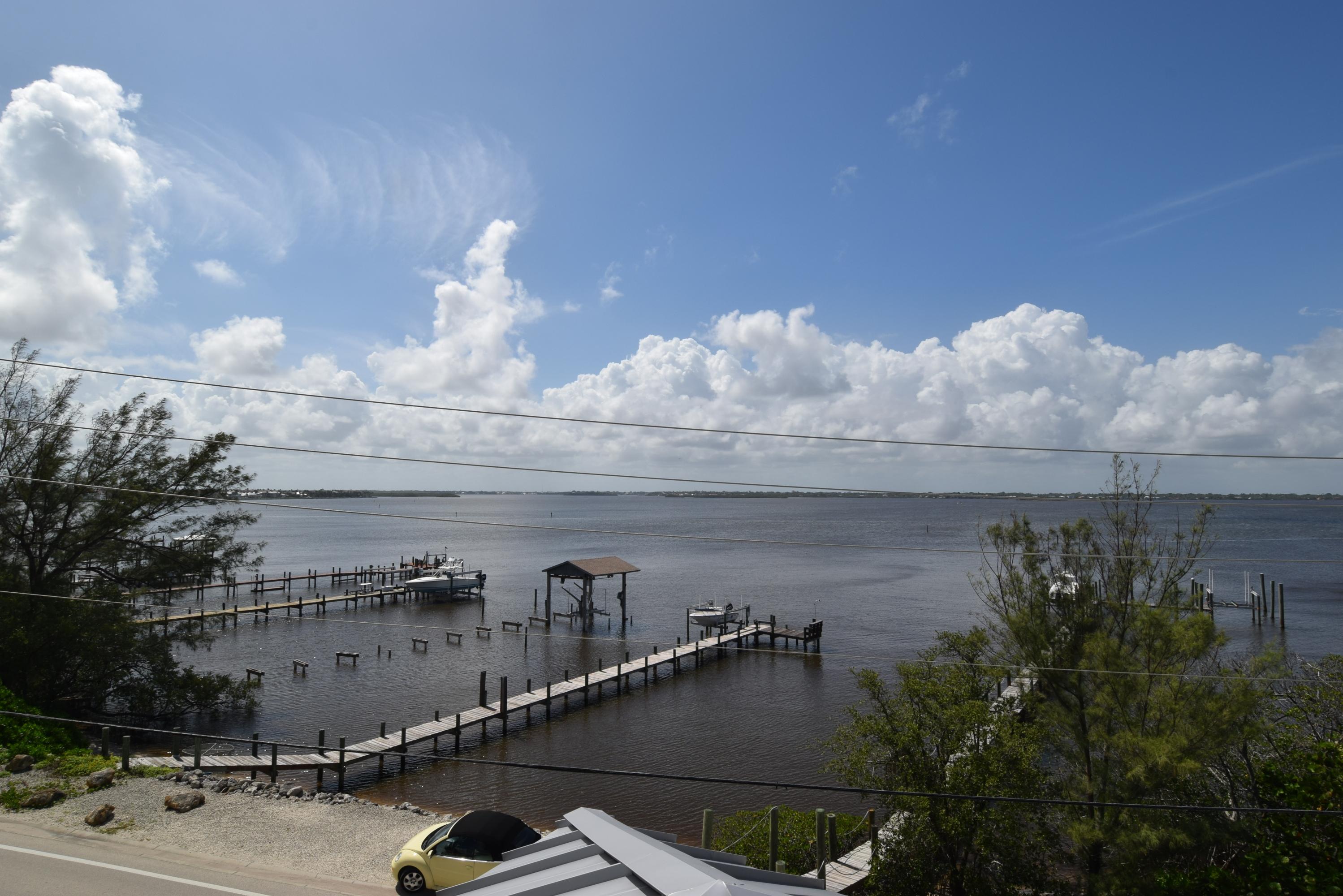 YACHT CLUB BEACH - Residential
