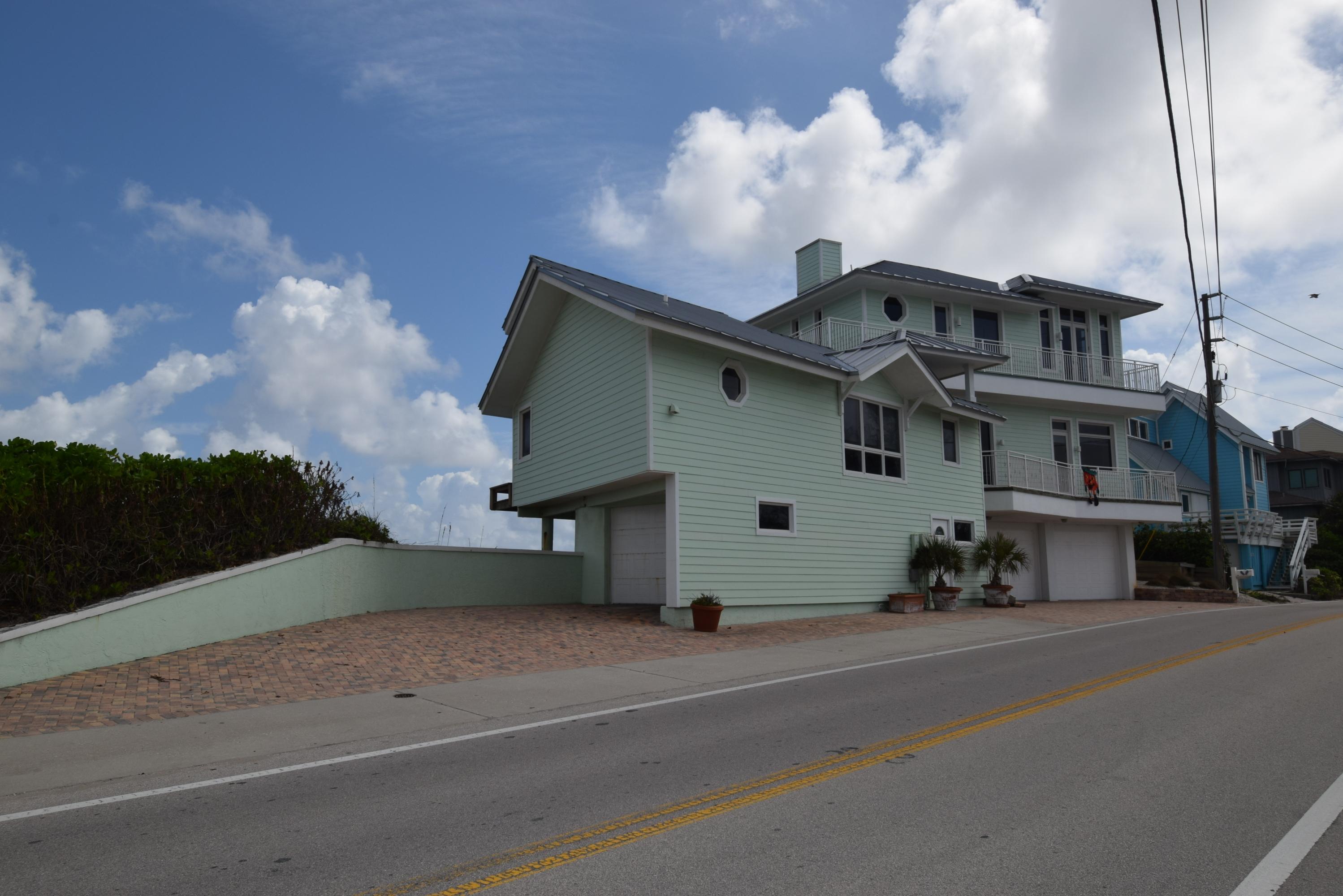 YACHT CLUB BEACH - Residential