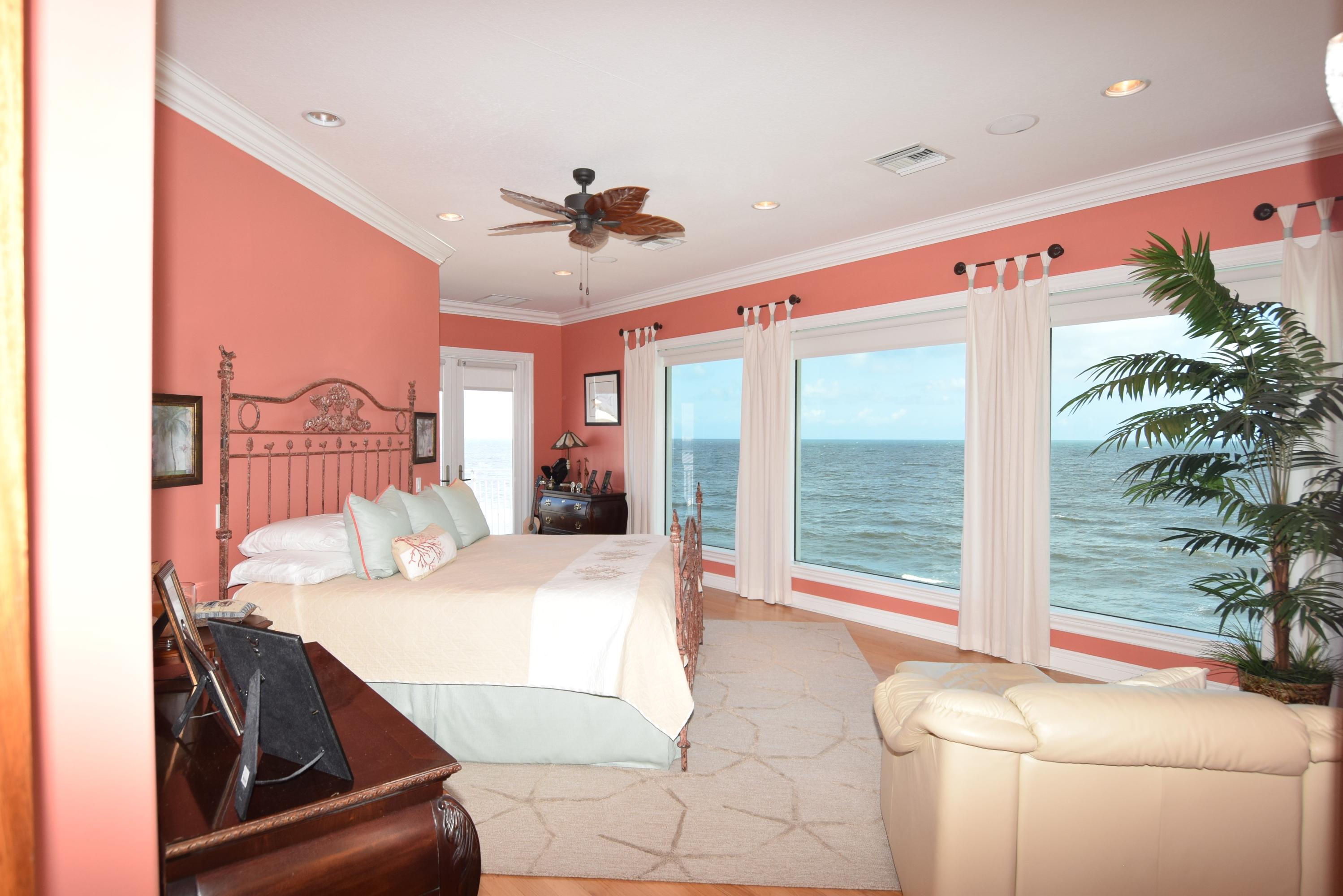 YACHT CLUB BEACH - Residential