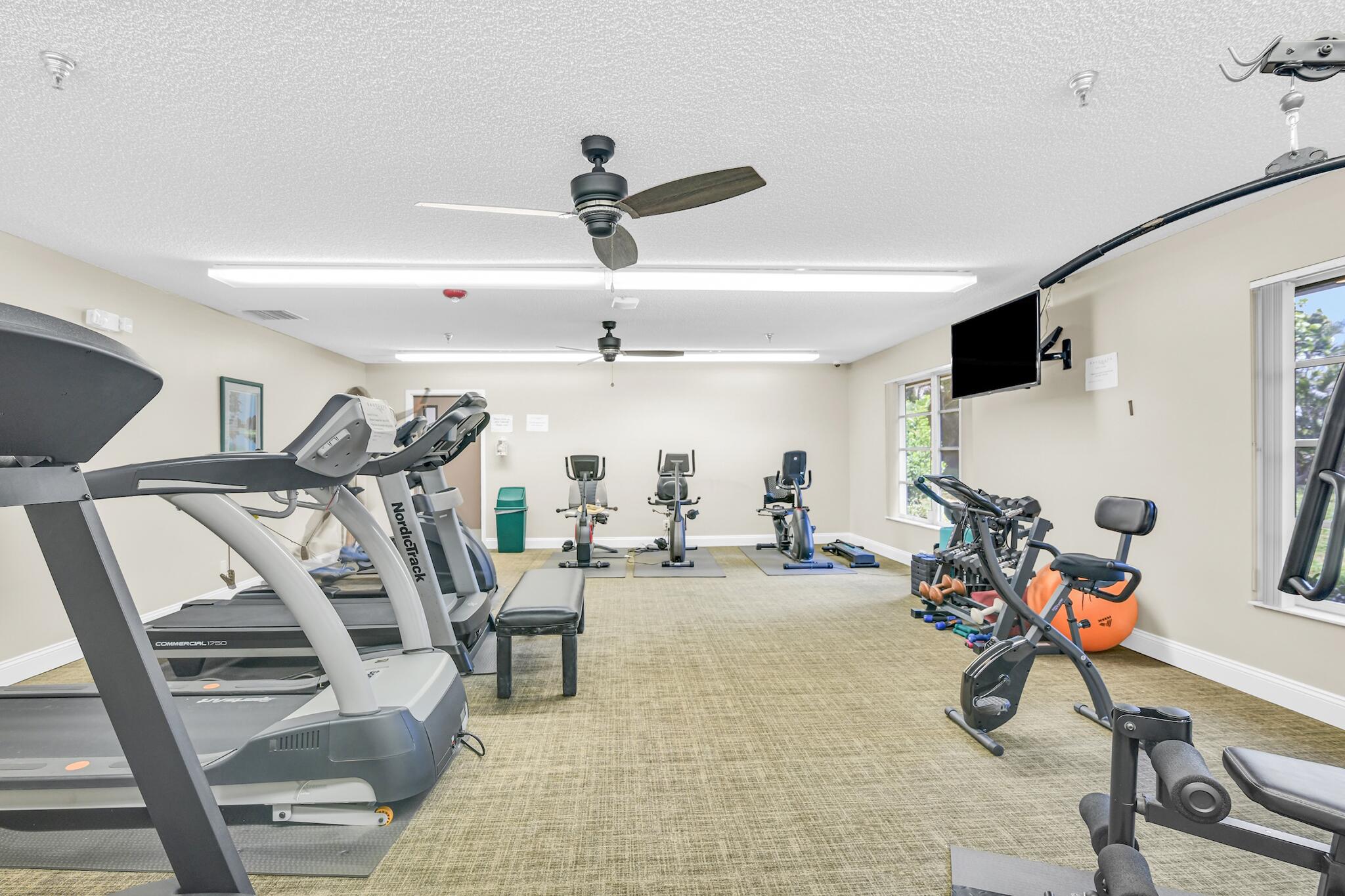 WHISPER WALK SEC C CONDO - Residential