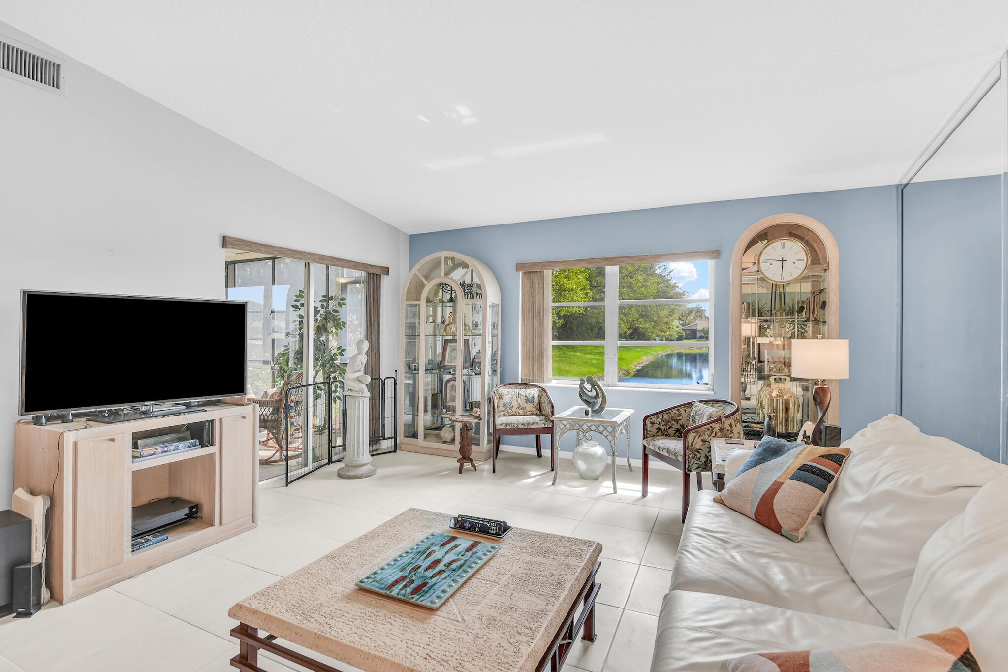 WHISPER WALK SEC C CONDO - Residential