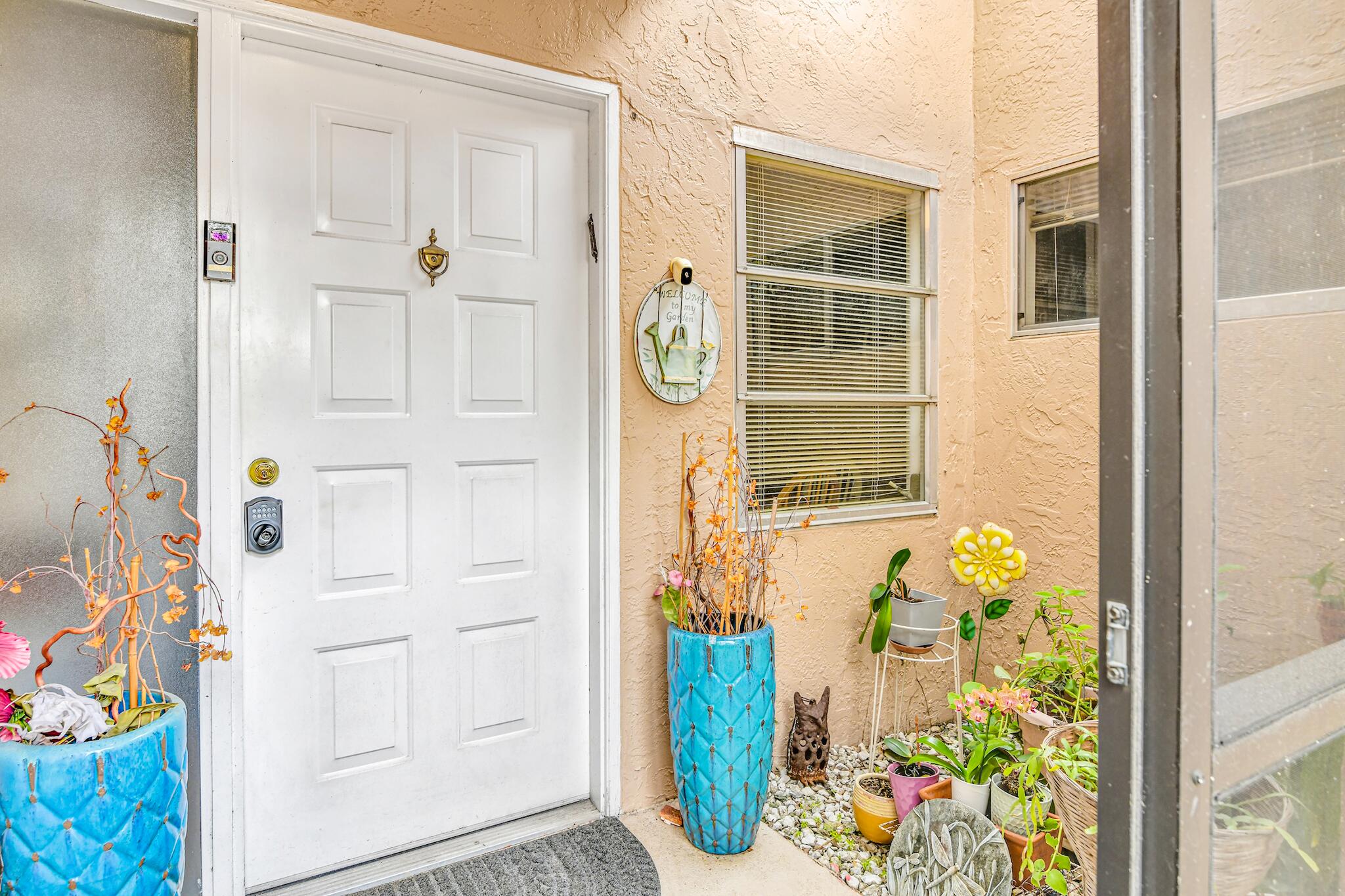 WHISPER WALK SEC C CONDO - Residential