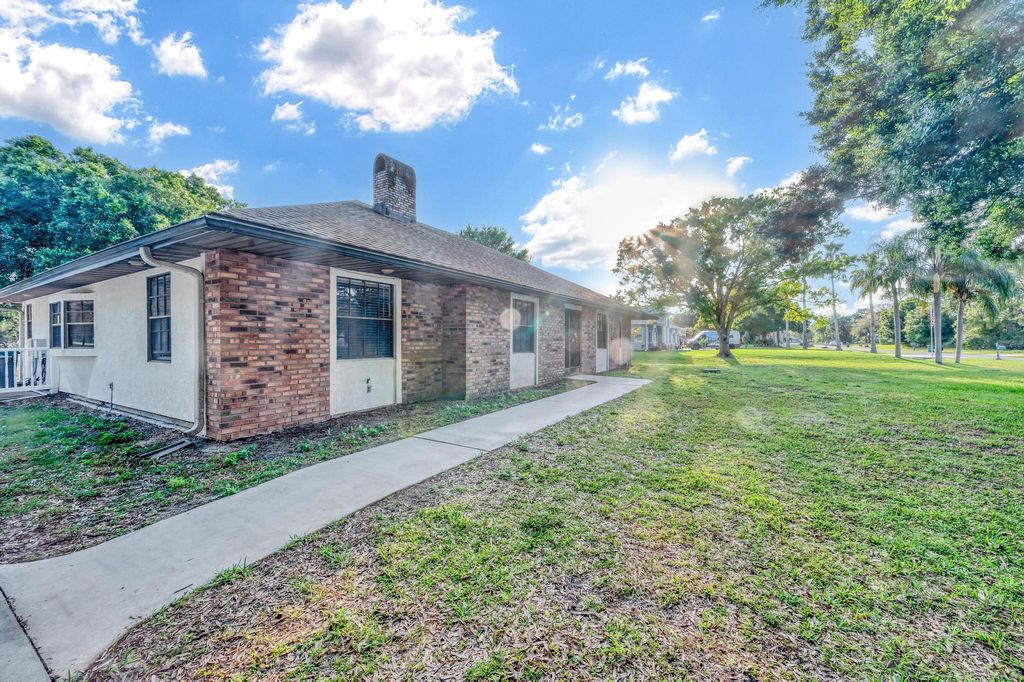 Photo of 795 Woodlands Drive, Fort Pierce, FL 34952 (MLS # R10963552)