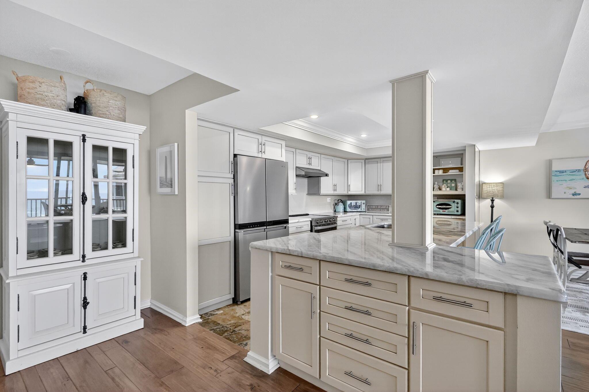 669 NE Plantation Road 404