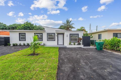 6840 SW 3rd St Miami FL 33144