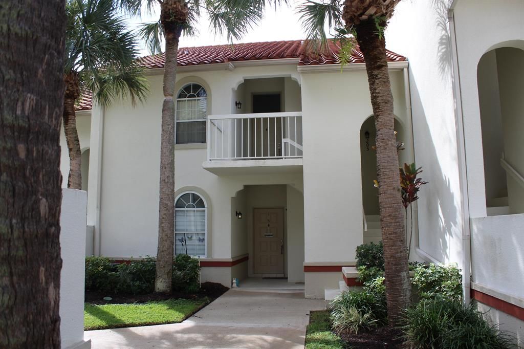 Photo of 205 Cypress Point Dr Drive #205, Palm Beach Gardens, FL 33418 (MLS # R10752033)