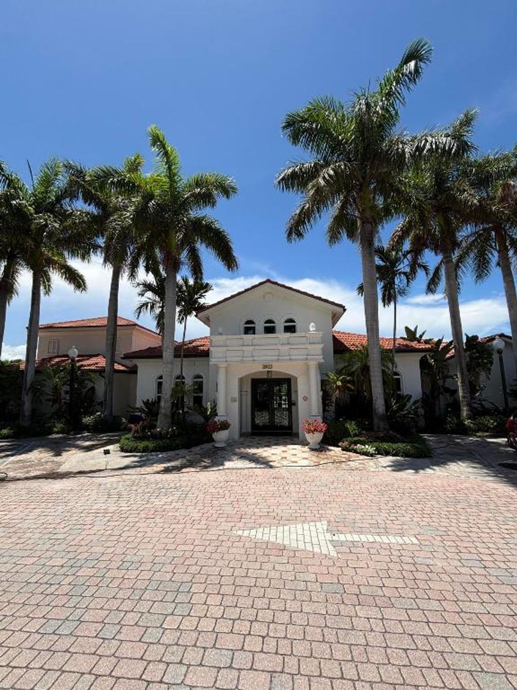 Photo of 409 Villa Circle #409, Boynton Beach, FL 33435 (MLS # R11092612)