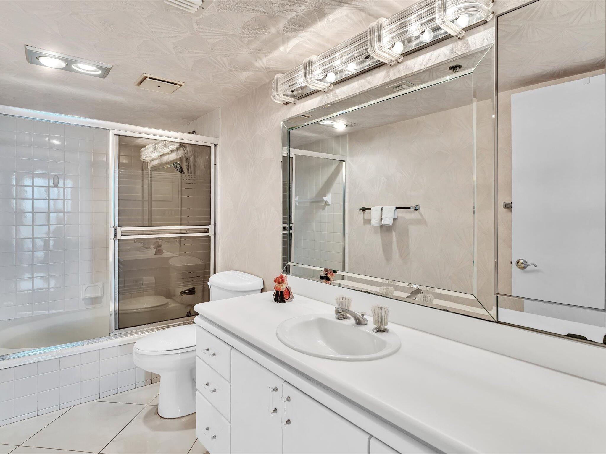 BRAEMAR ISLE CONDO - Residential