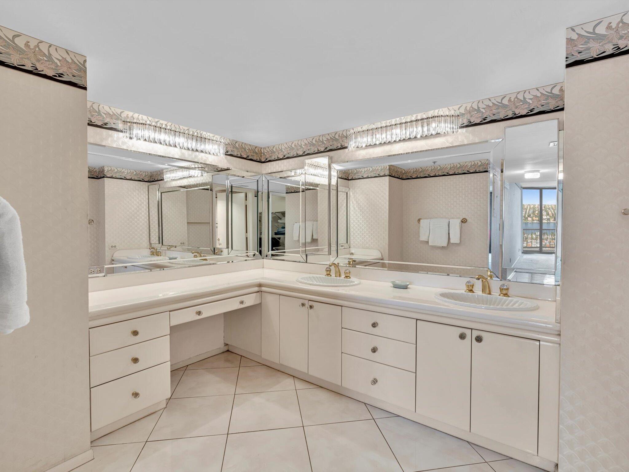 BRAEMAR ISLE CONDO - Residential