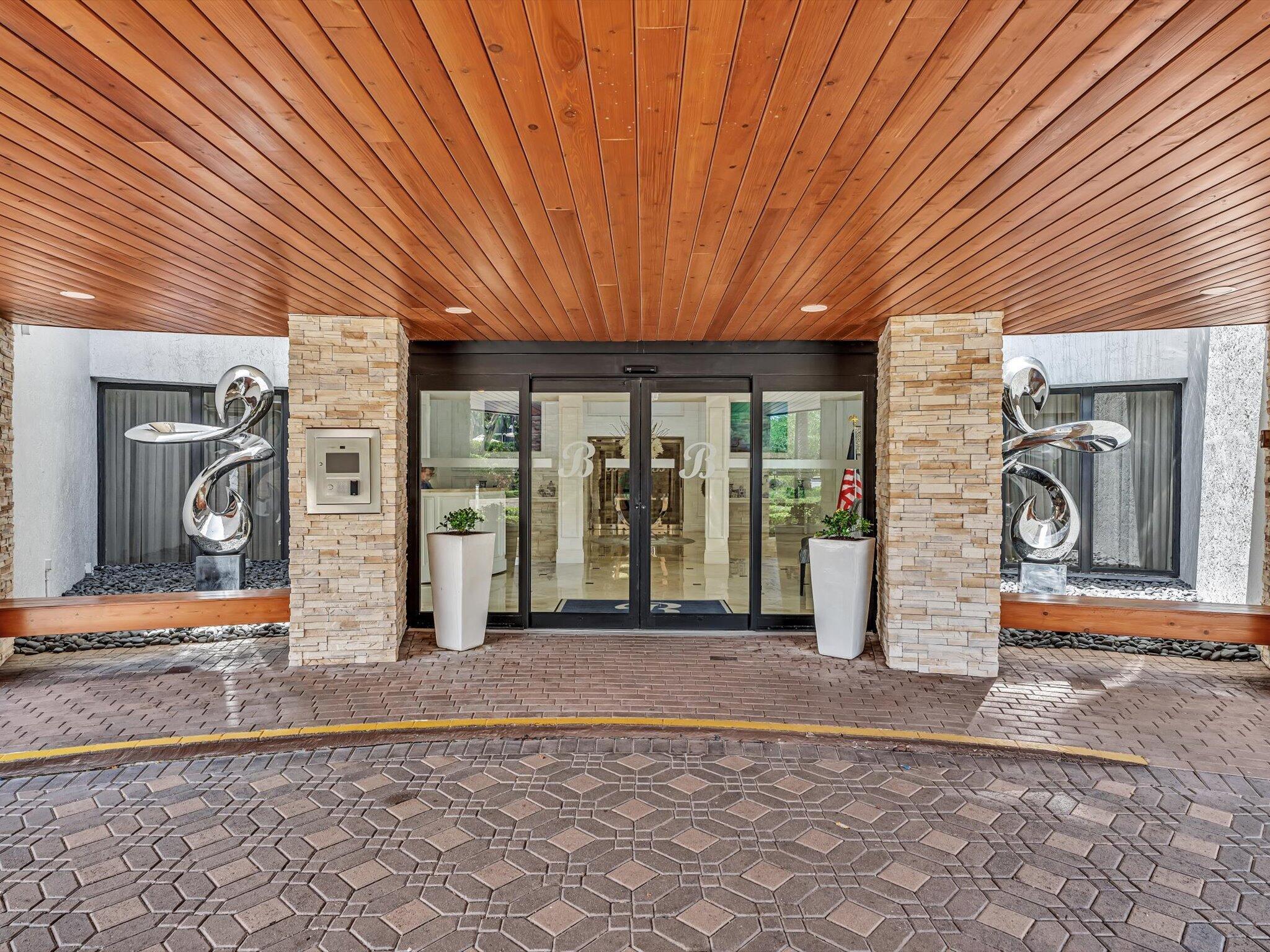 BRAEMAR ISLE CONDO - Residential