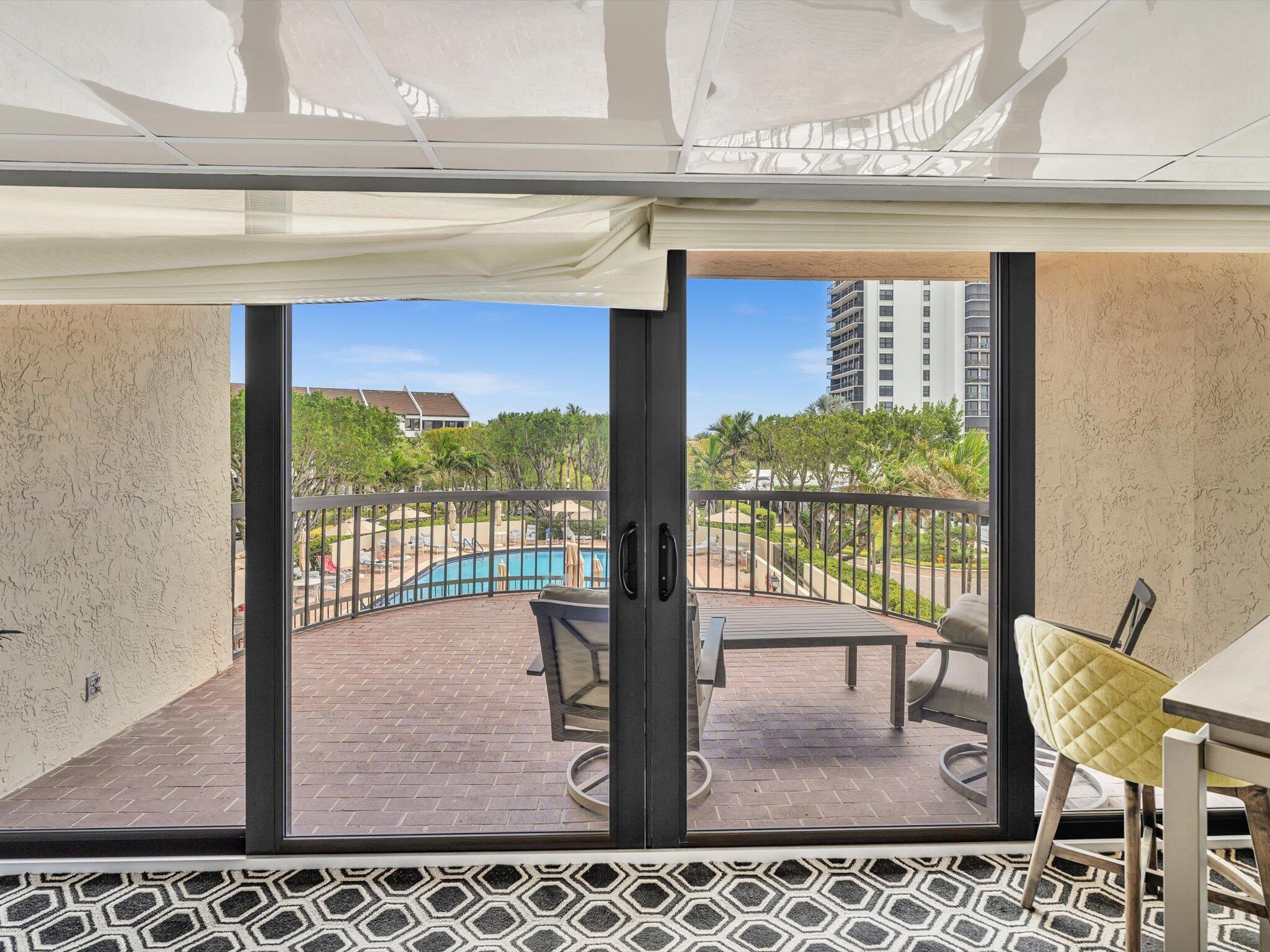 BRAEMAR ISLE CONDO - Residential