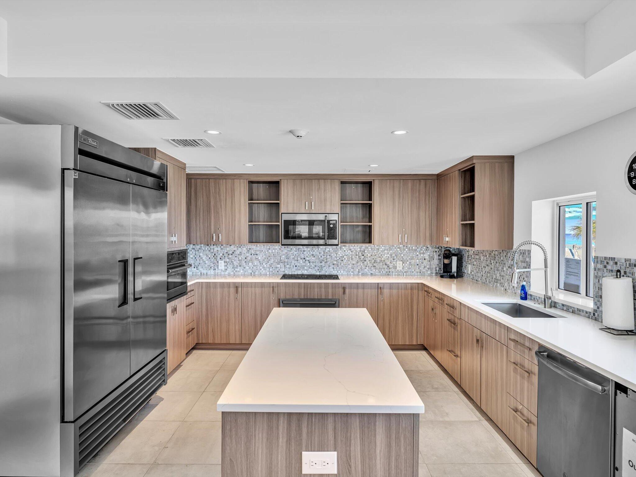 BRAEMAR ISLE CONDO - Residential