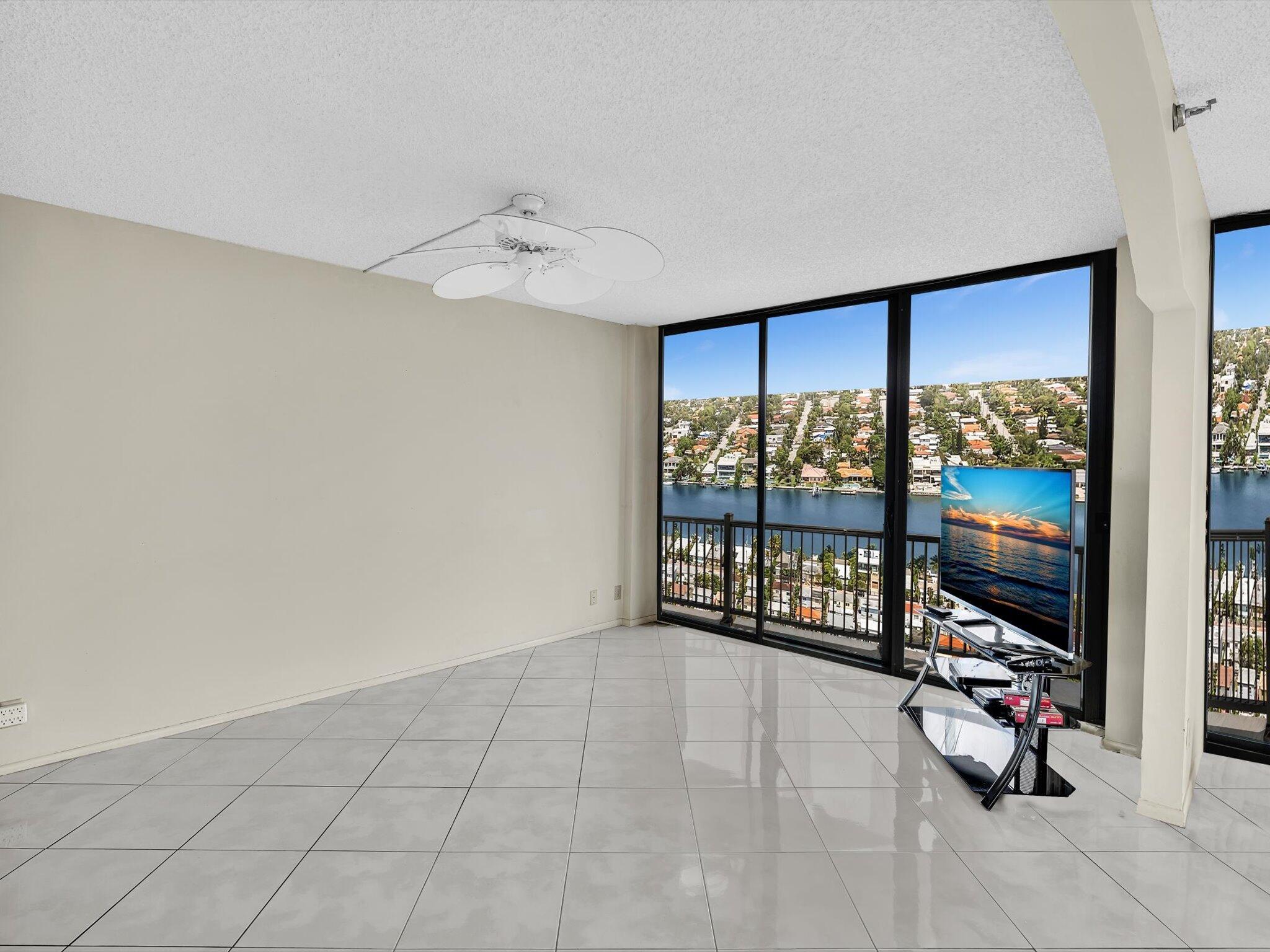 BRAEMAR ISLE CONDO - Residential