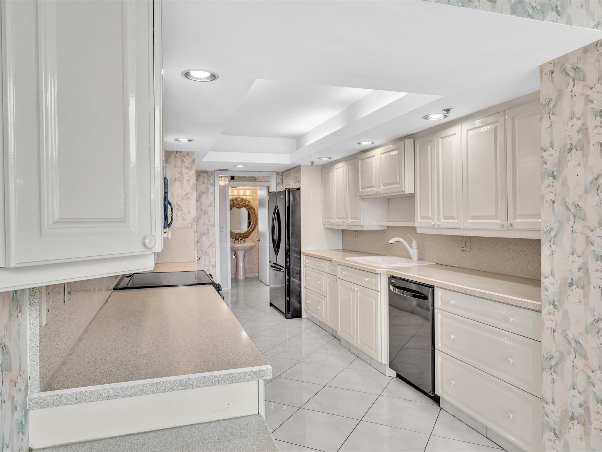 BRAEMAR ISLE CONDO - Residential