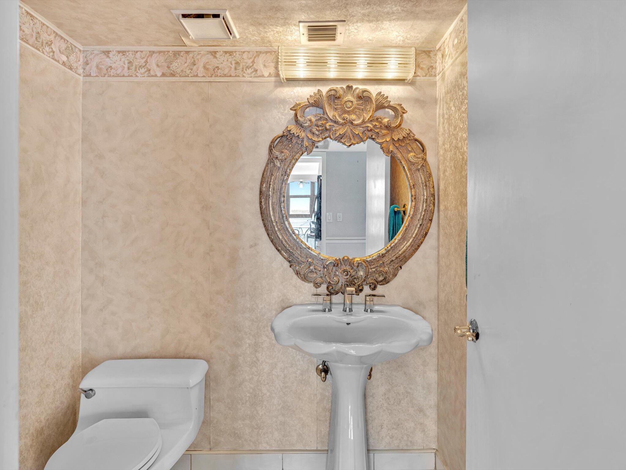 BRAEMAR ISLE CONDO - Residential