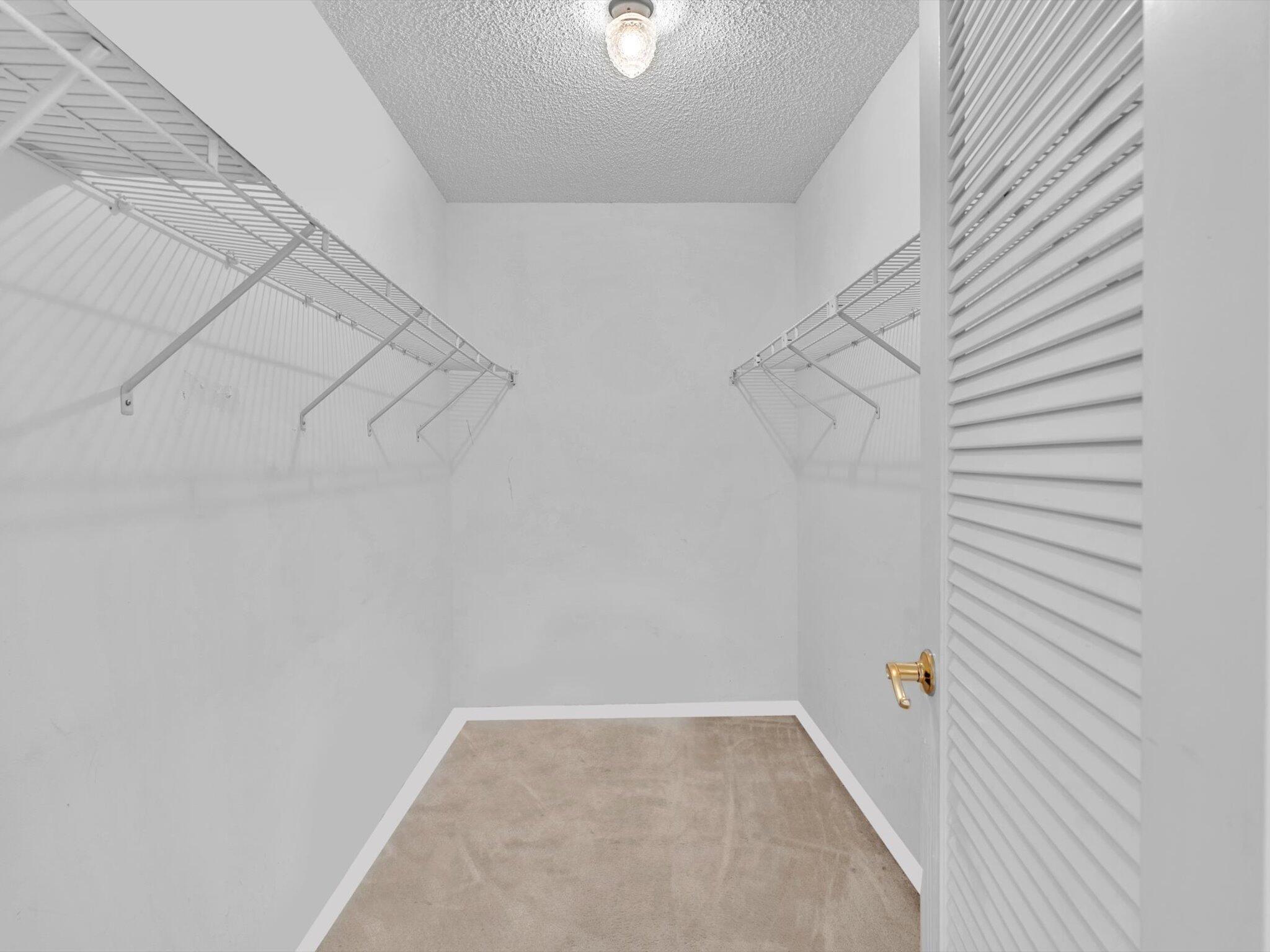 BRAEMAR ISLE CONDO - Residential