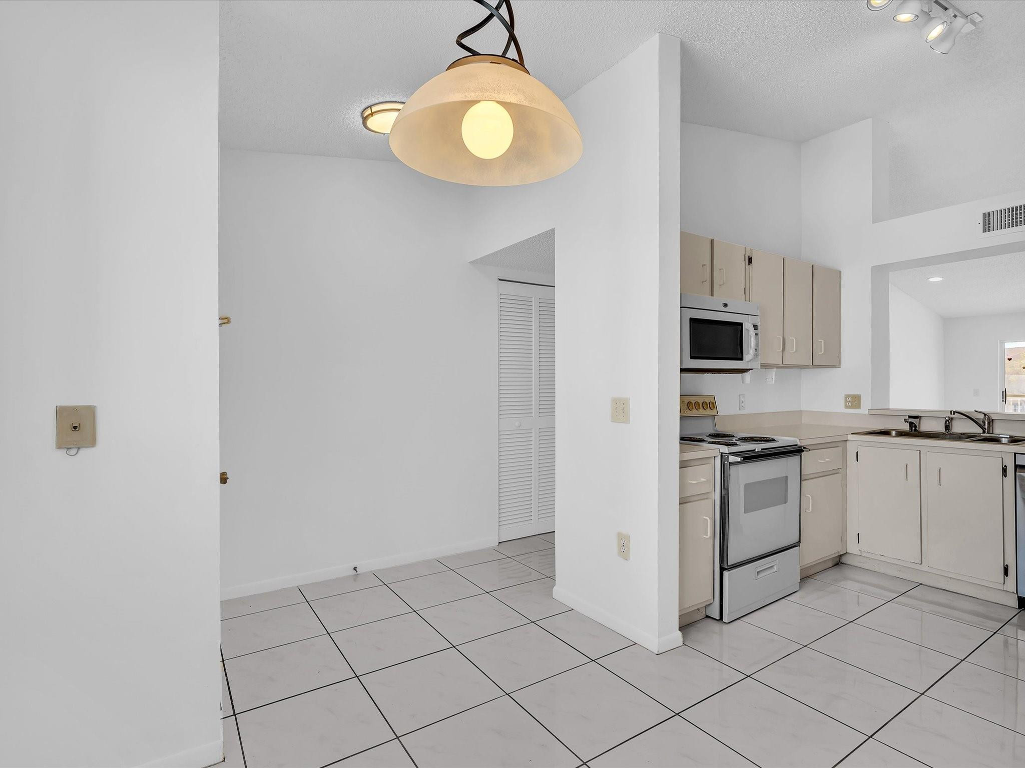 Kings Point, Trent - Residential