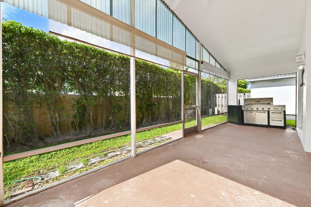 Photo of 8856 Thames River Drive, Boca Raton, FL 33433 (MLS # B26019321)