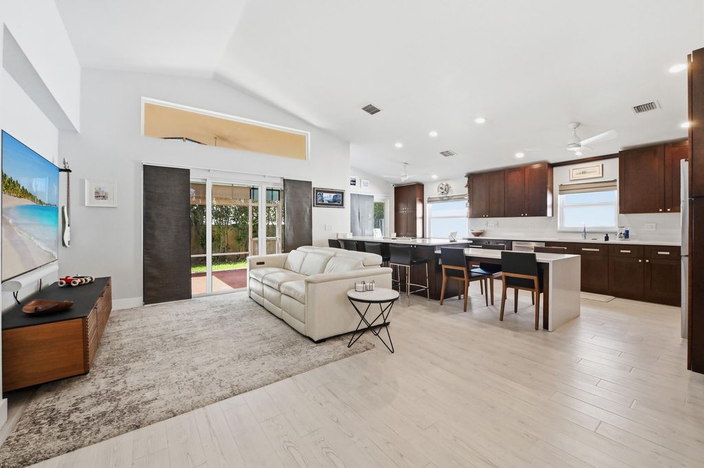 Photo of 8856 Thames River Drive, Boca Raton, FL 33433 (MLS # B26019321)