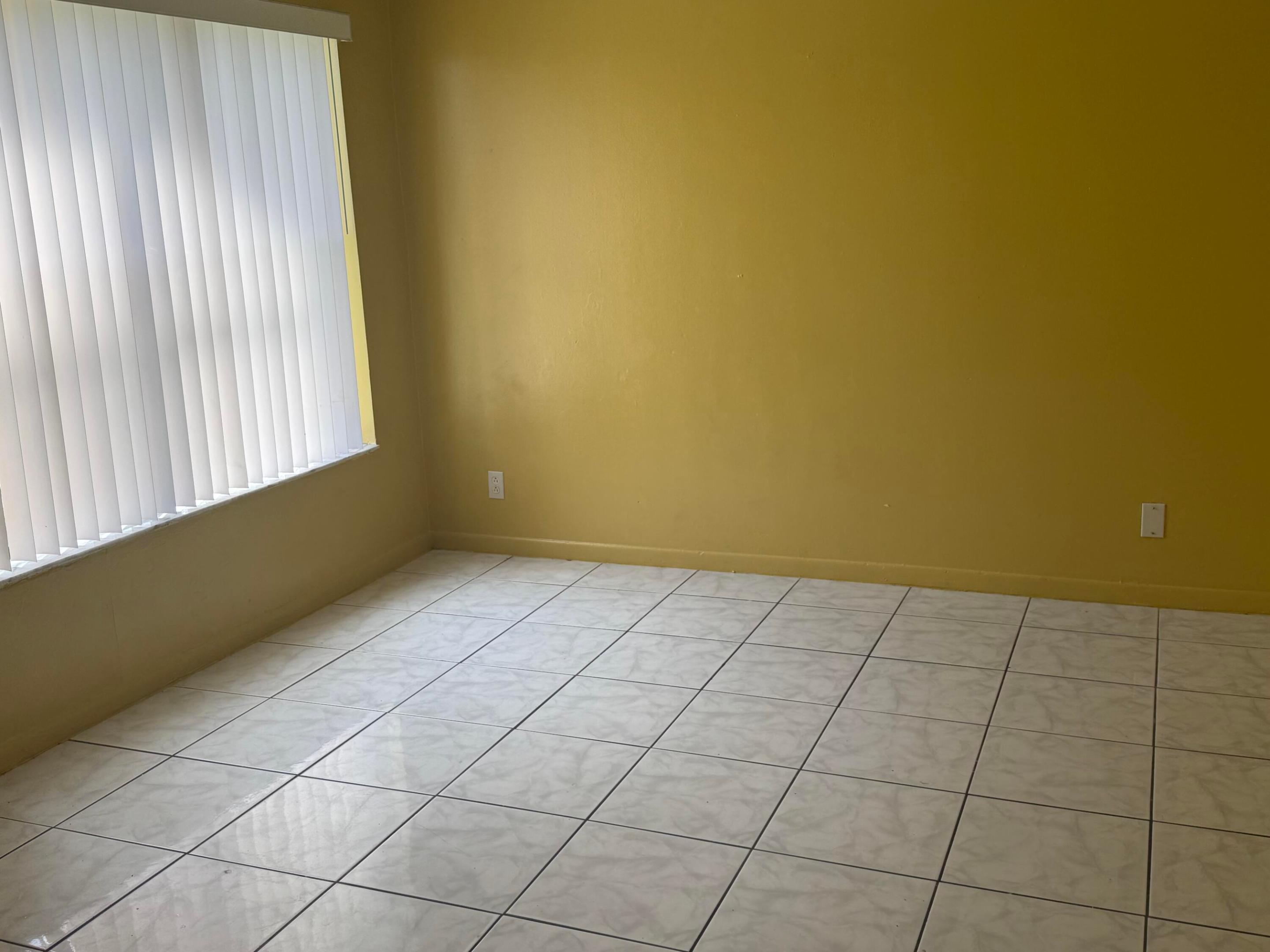 2511 NW 56th Avenue 111