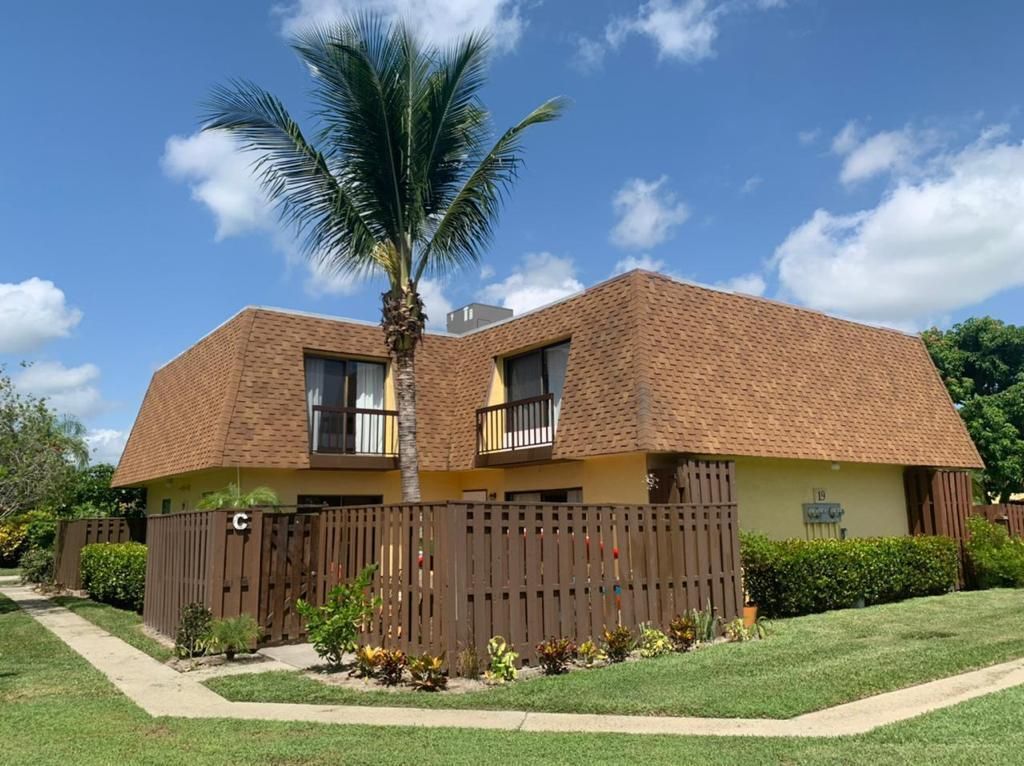 Photo of 110 N Delaware Boulevard N #19 C, Jupiter, FL 33458 (MLS # R11009443)