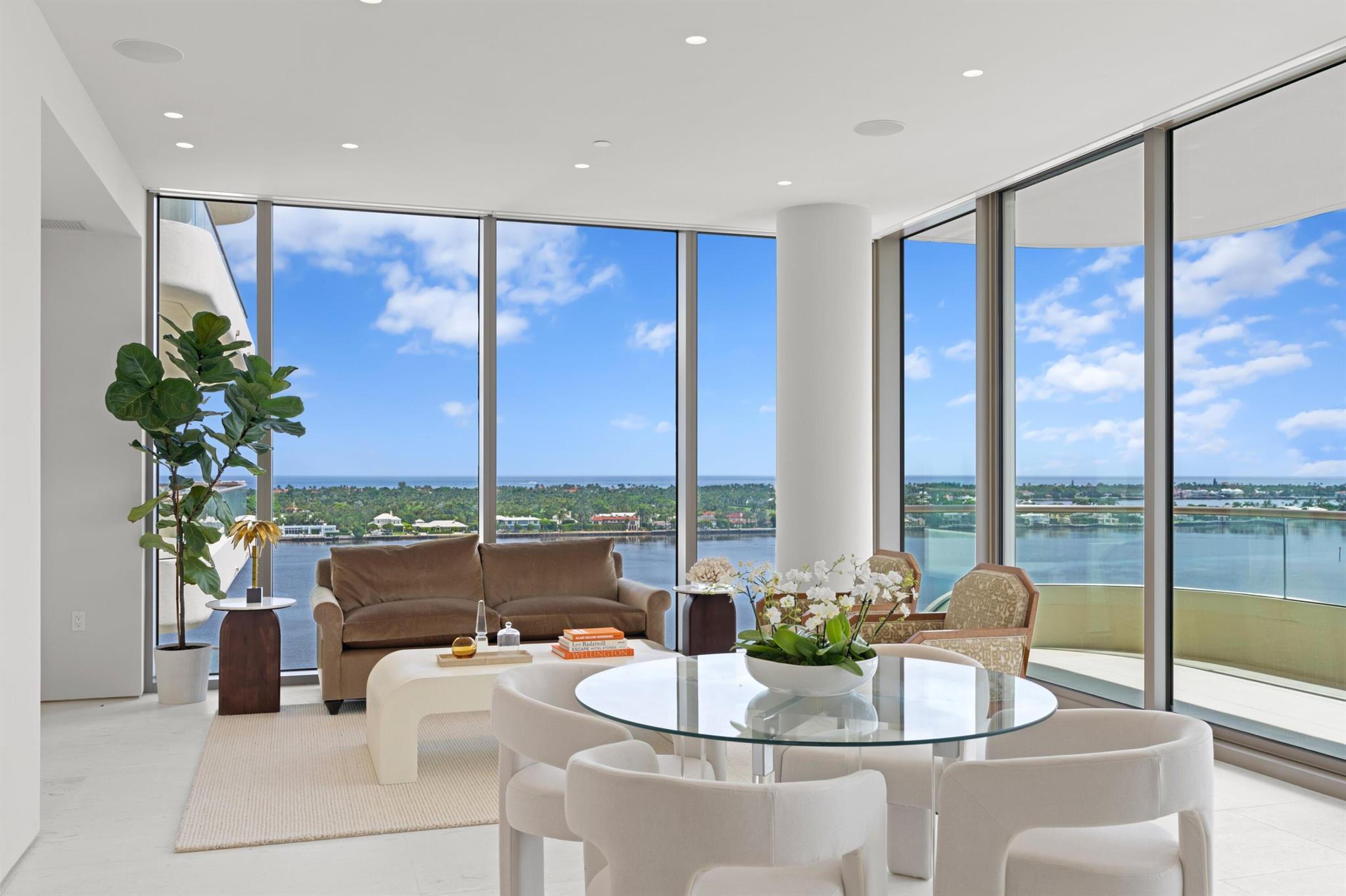 La Clara - Residential