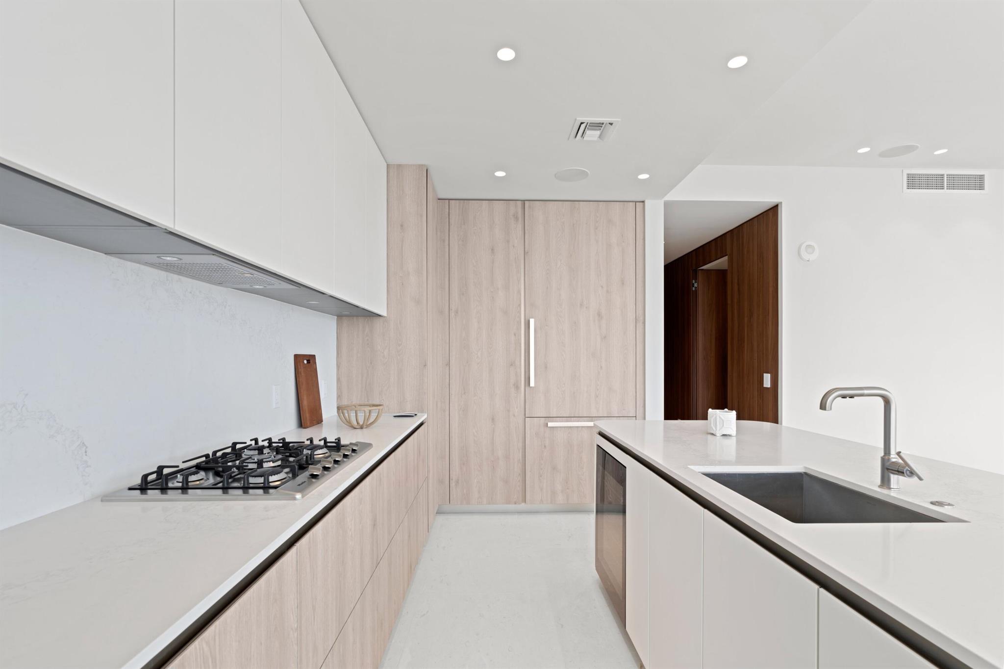 La Clara - Residential