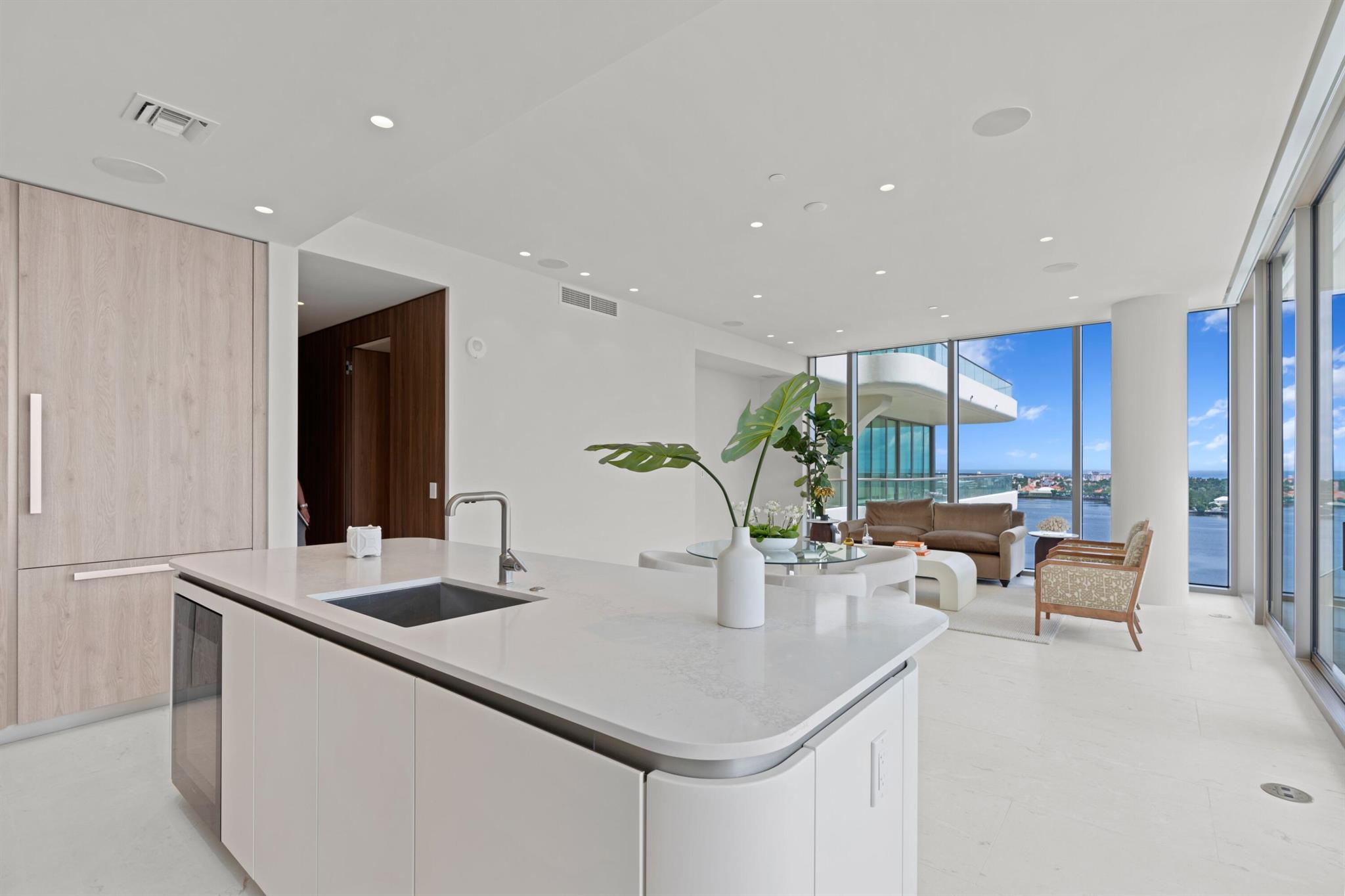 La Clara - Residential